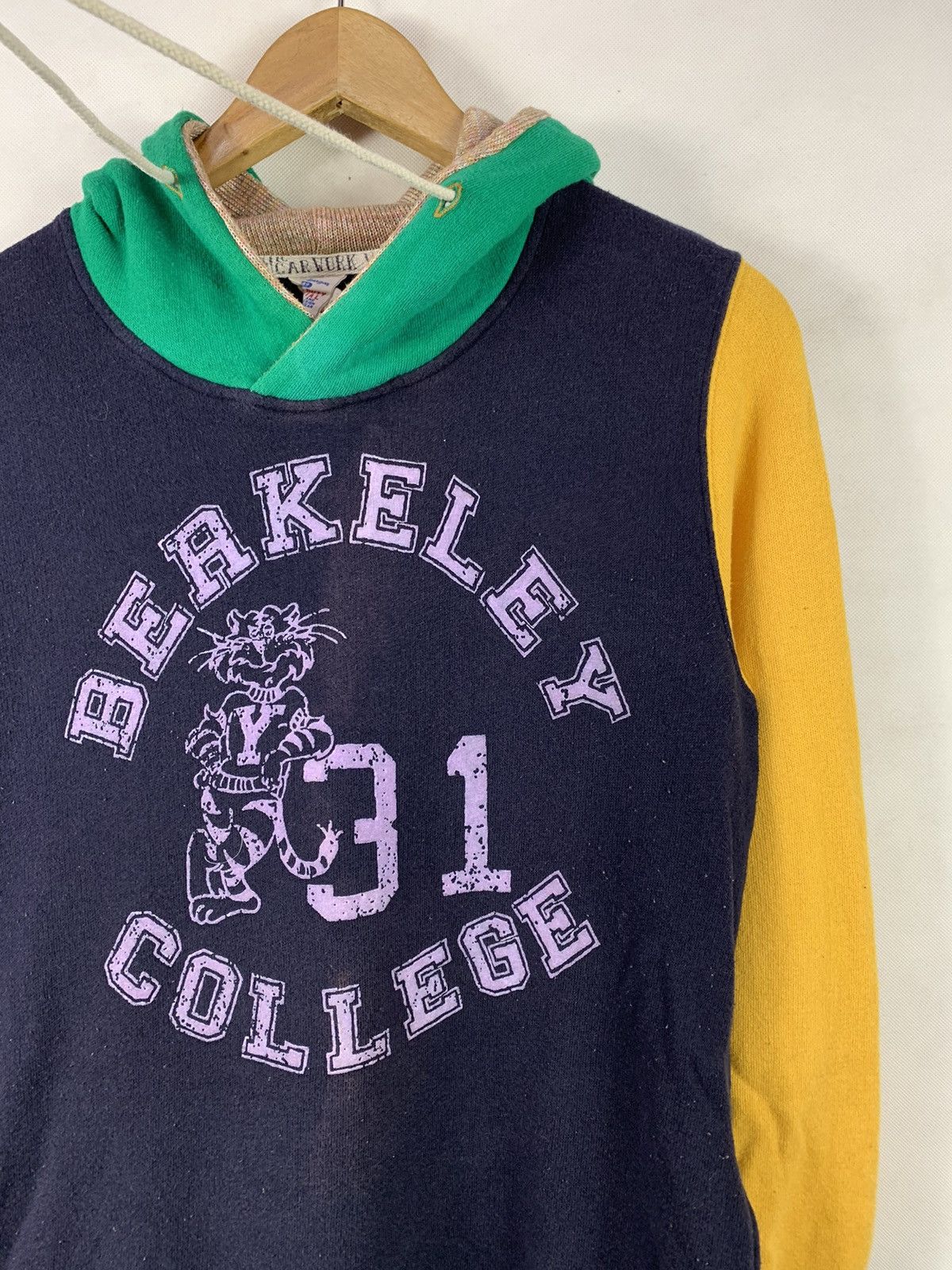 Other Steals! Berkeley College NJ Colorblock Hoodie Size US M / EU 48-50 / 2 - 3 Thumbnail