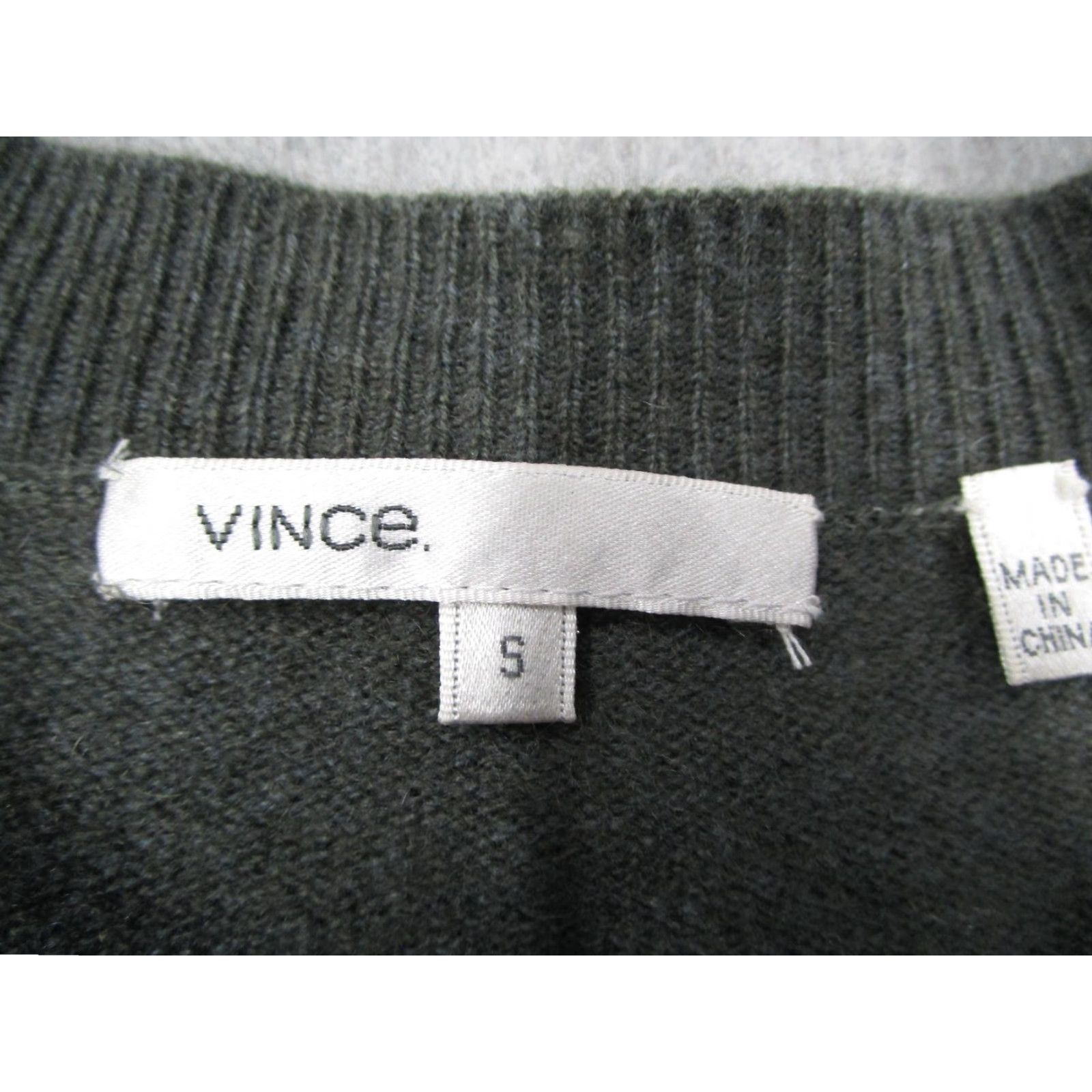 Vince Vince Sweater Womens Small Green 100% Cashmere Deep V Neck Knit Pullover Size S / US 4 / IT 40 - 3 Thumbnail