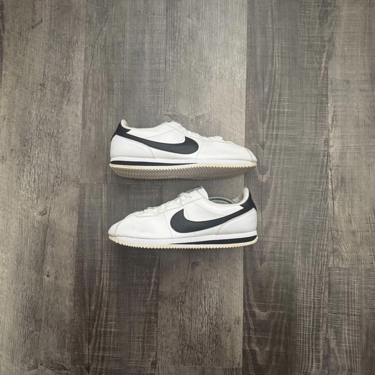 NIKE • Cortez Basic Leather 2017 White Black (12M)