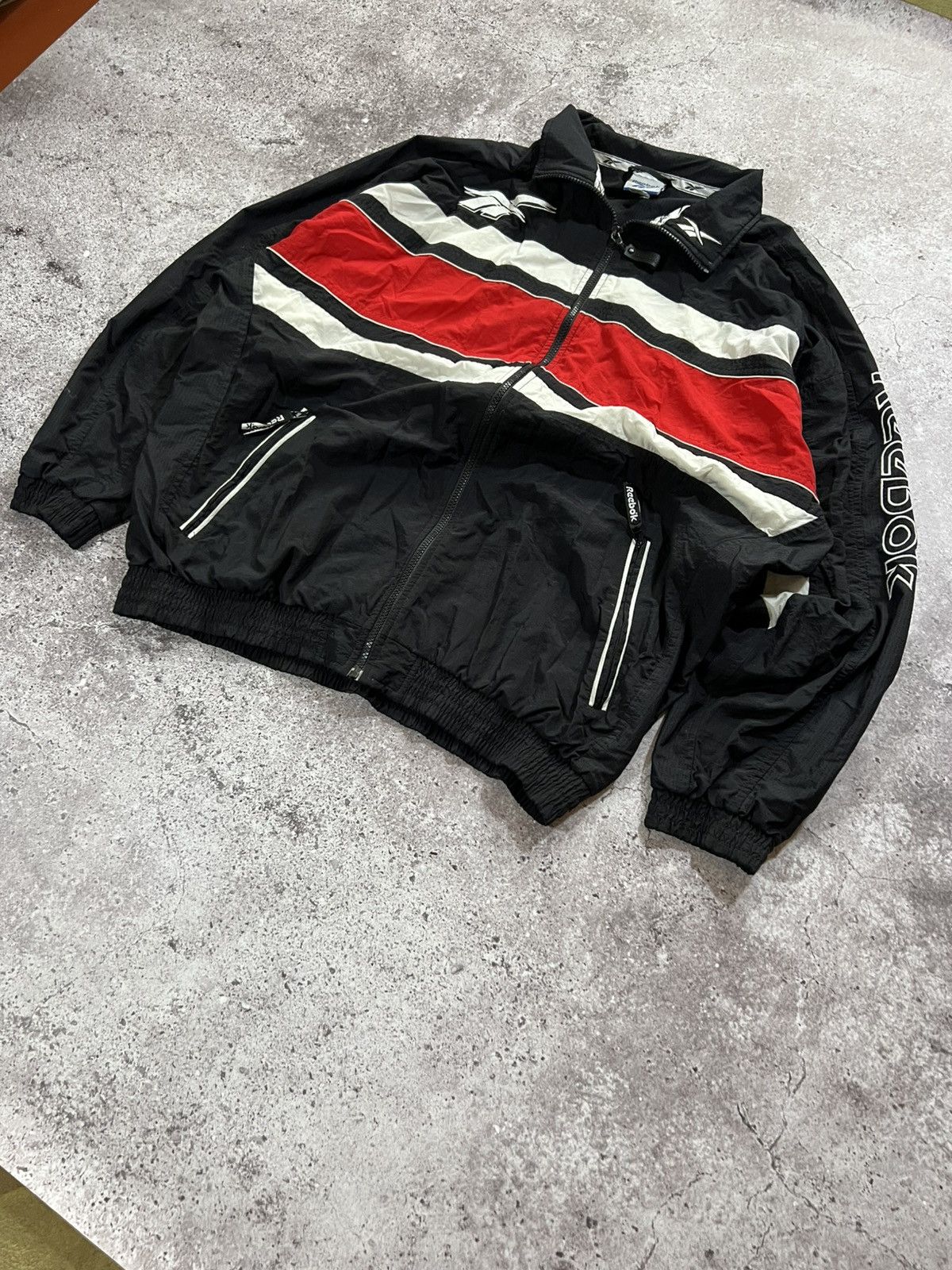 Reebok 🔥Reebok Vintage Jacket/Windbreaker🔥 Y2k streetwear , hype! Size US L / EU 52-54 / 3 - 2 Thumbnail