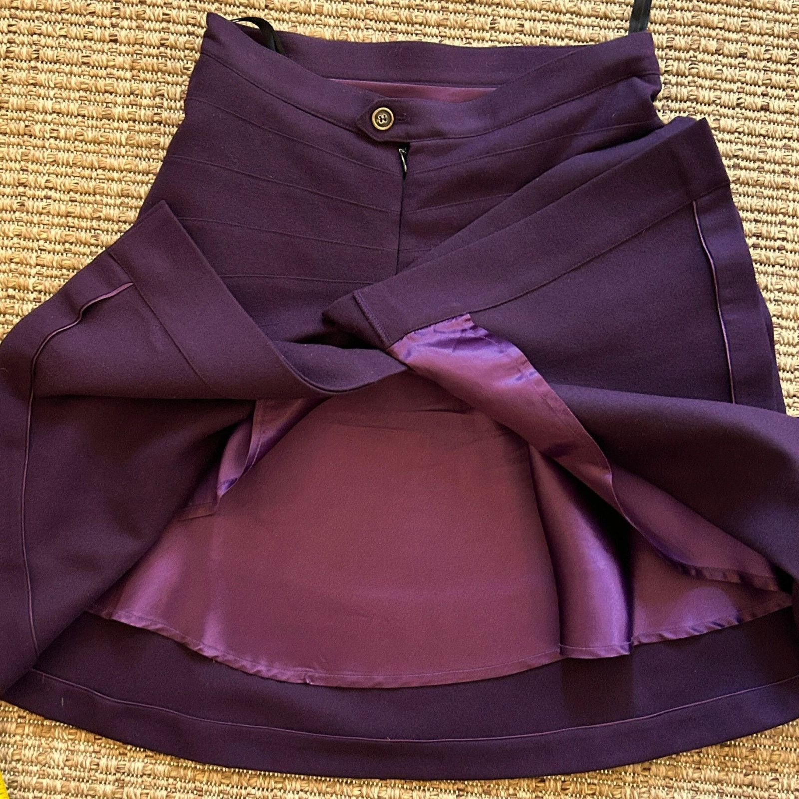 Alaia Rare Alaïa Paris Plum Wool Skirt w/ Sculptural Pleating 1990 Size 26" / US 2 / IT 38 - 4 Thumbnail