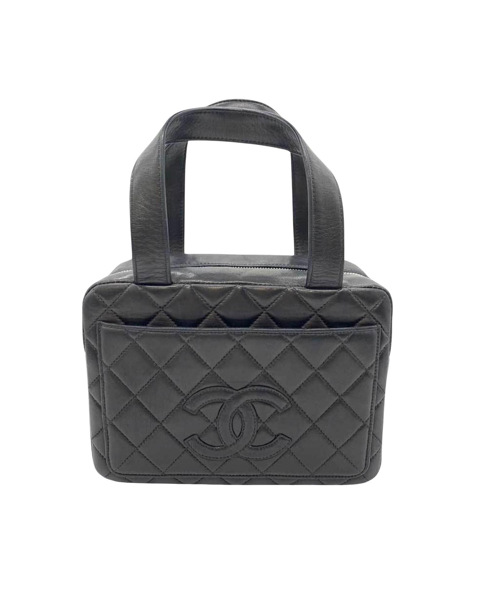 image of Chanel Luxurious Black Leather Matelasse Handbag, Women's