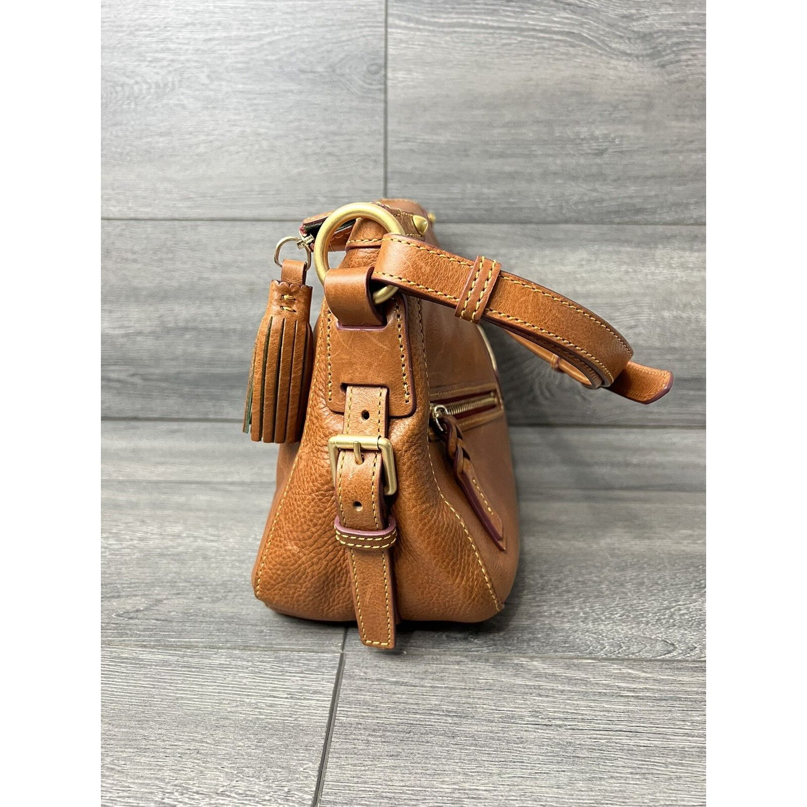 Dooney & Bourke Dooney & Bourke Eas/Wes Zip Sac natura color satchel A459964 Size ONE SIZE - 3 Thumbnail