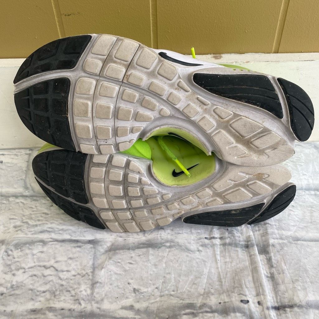 Nike Nike Air Presto men 7 tie up low top athletic shoes neon yellow/green Size US 7 / EU 40 - 7 Thumbnail