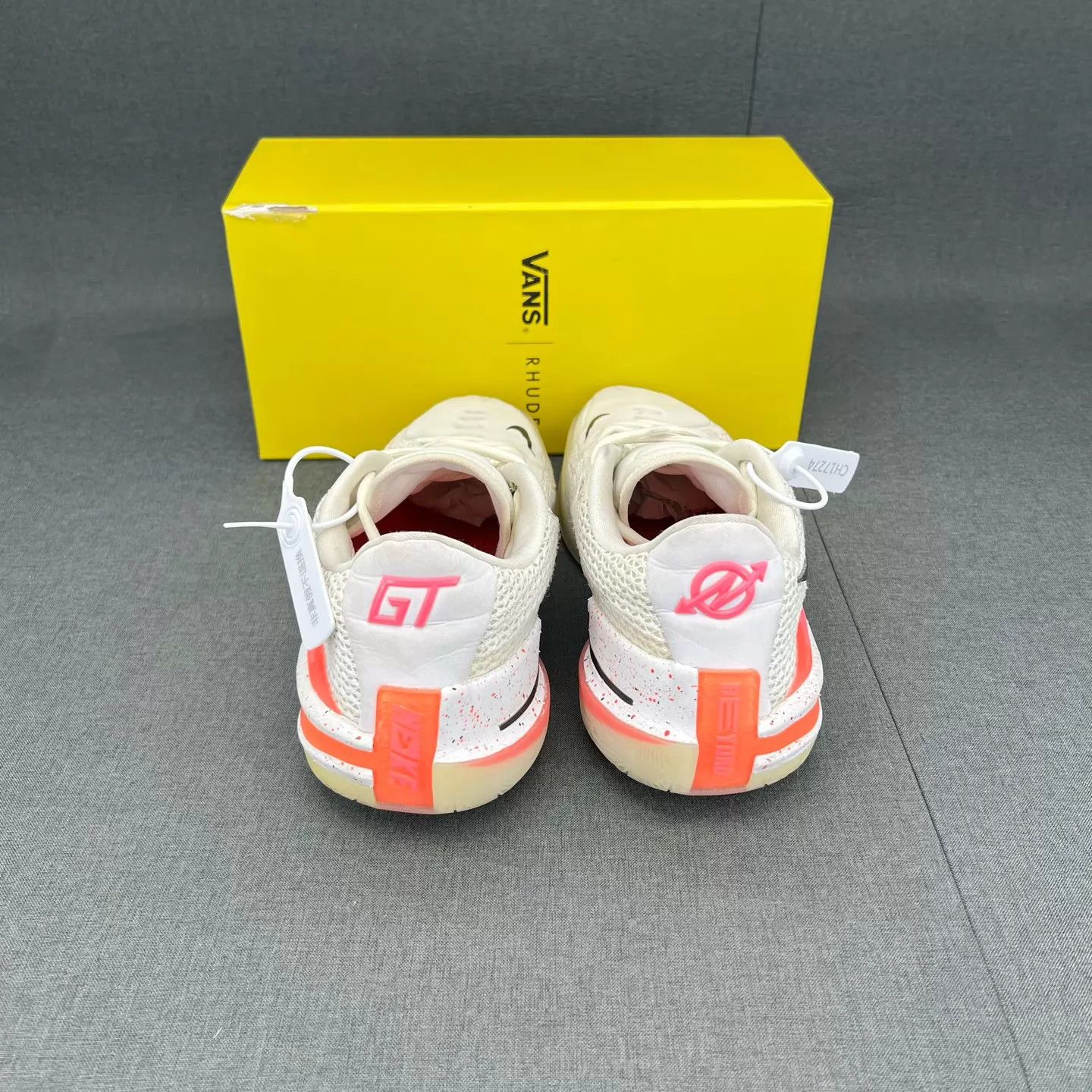 Nike GT Cut Peach 42.5 New Boxed Size US 9.5 / EU 42-43 - 3 Thumbnail