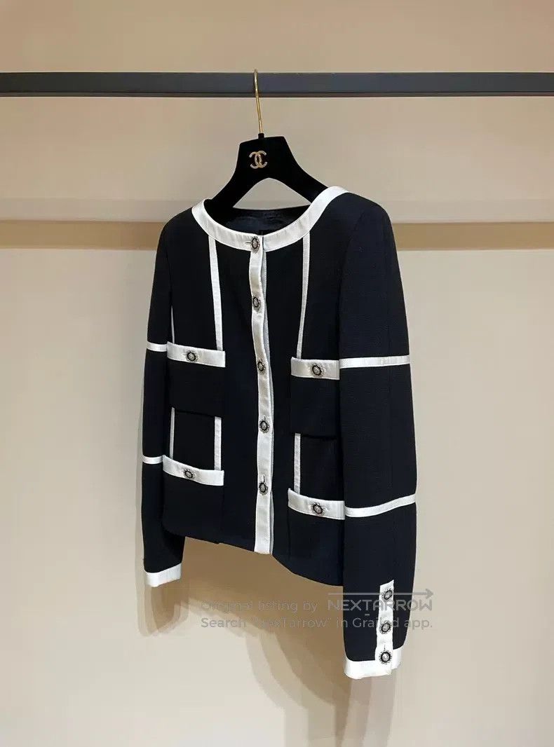 Chanel Chanel 20 Handicraft Workshop Autumn and Winter Black and Size XXS / US 00 / IT 34 - 4 Thumbnail