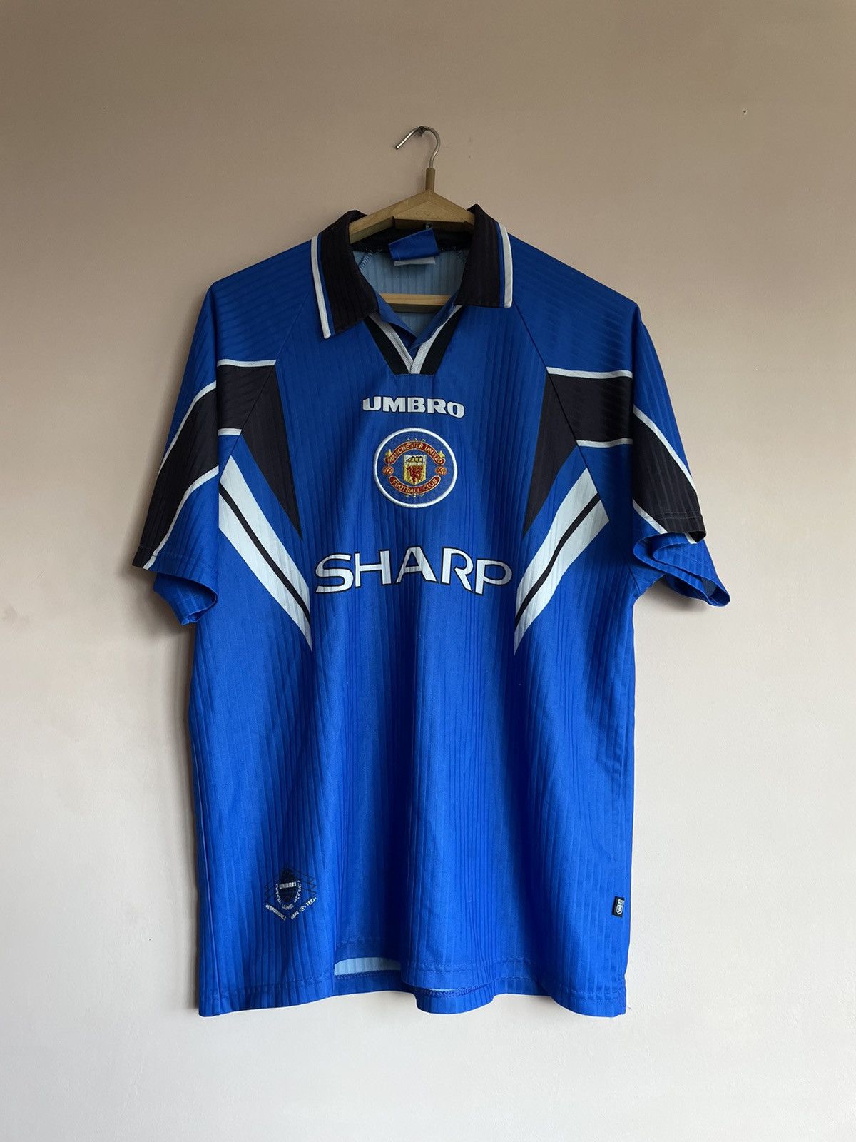 image of 1995 Vintage Umbro Manchester United Sharp Football Shirt in Blue, Men's (Size XL)