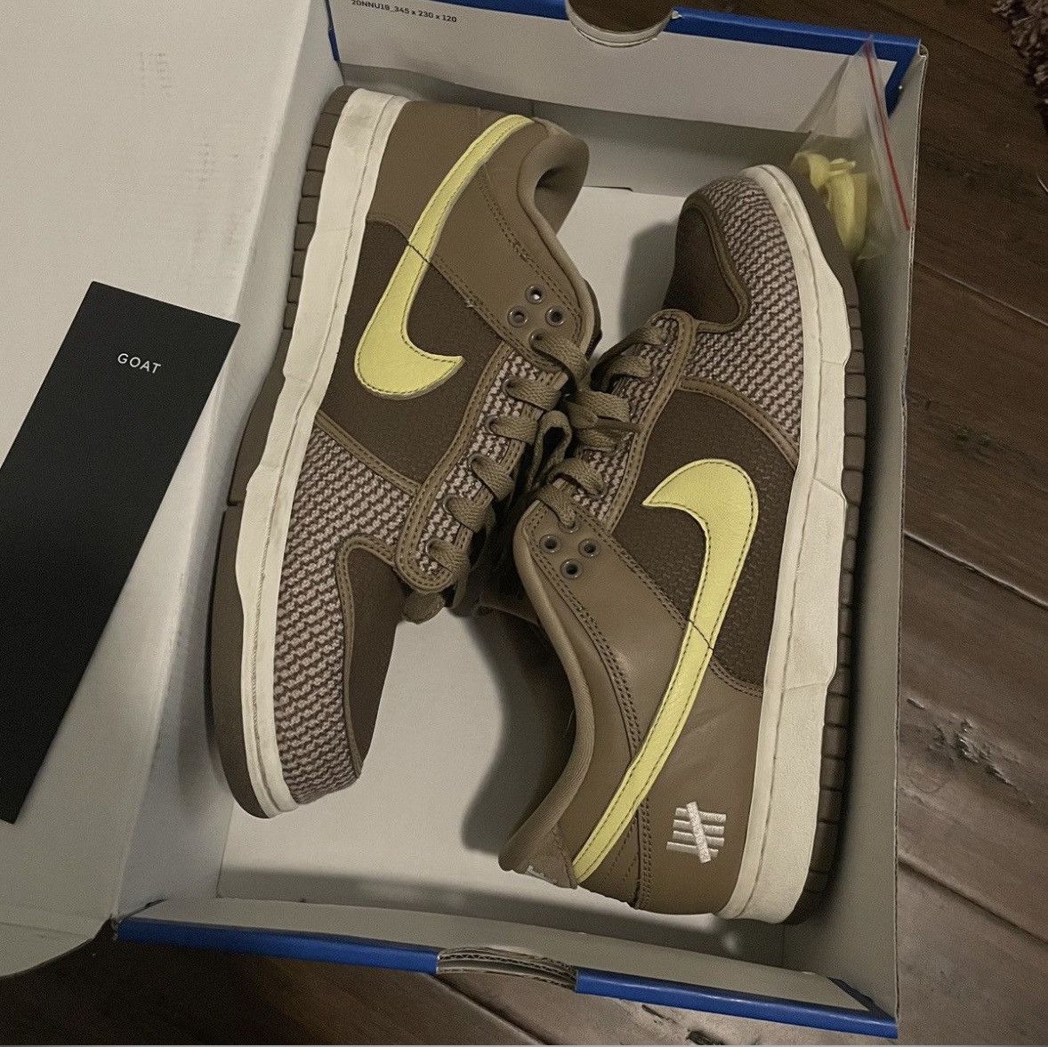 Nike Nike undefeated canteen dunk Size US 11 / EU 44 - 2 Thumbnail