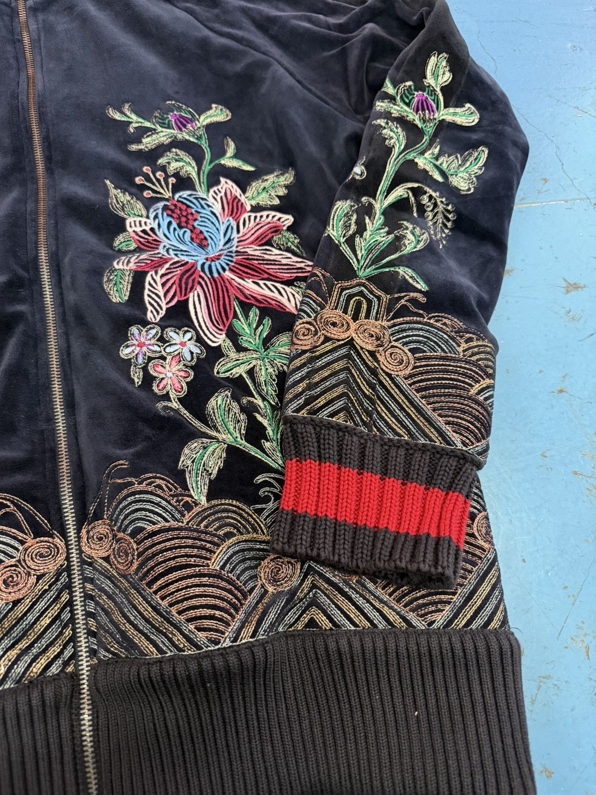 Gucci GUCCI RUN WAY JACKET Size US XL / EU 56 / 4 - 3 Thumbnail