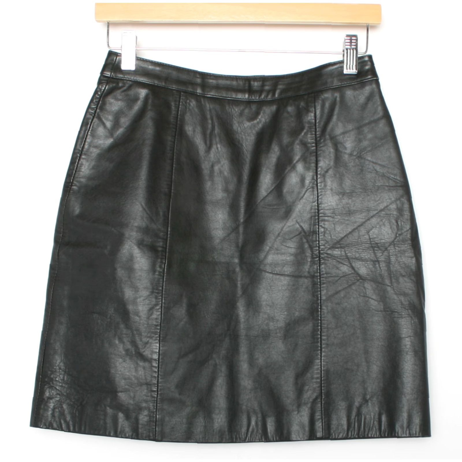 Ben Sherman VINTAGE Bermans Black Leather Skirt Women's Sz. 10 (Fits Smaller) 1990s Leather Bottom Opening 20" Black Womens Size 32" / US 10 / IT 46 - 2 Thumbnail