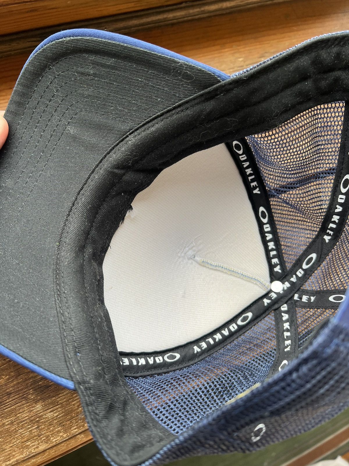 Vintage Y2K Trucker Hat Oakley Cap Big Logo Size ONE SIZE - 17 Thumbnail