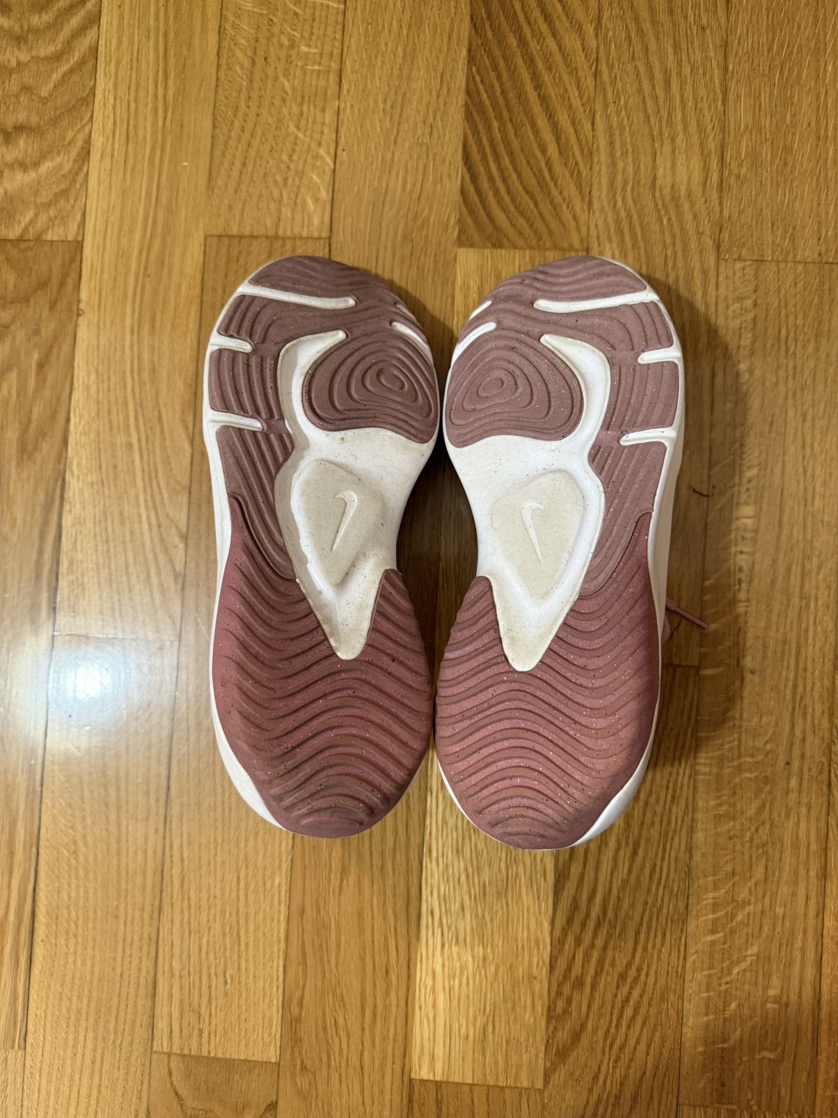 Nike Nike Trainers Pink Size US 10 / IT 40 - 7 Thumbnail