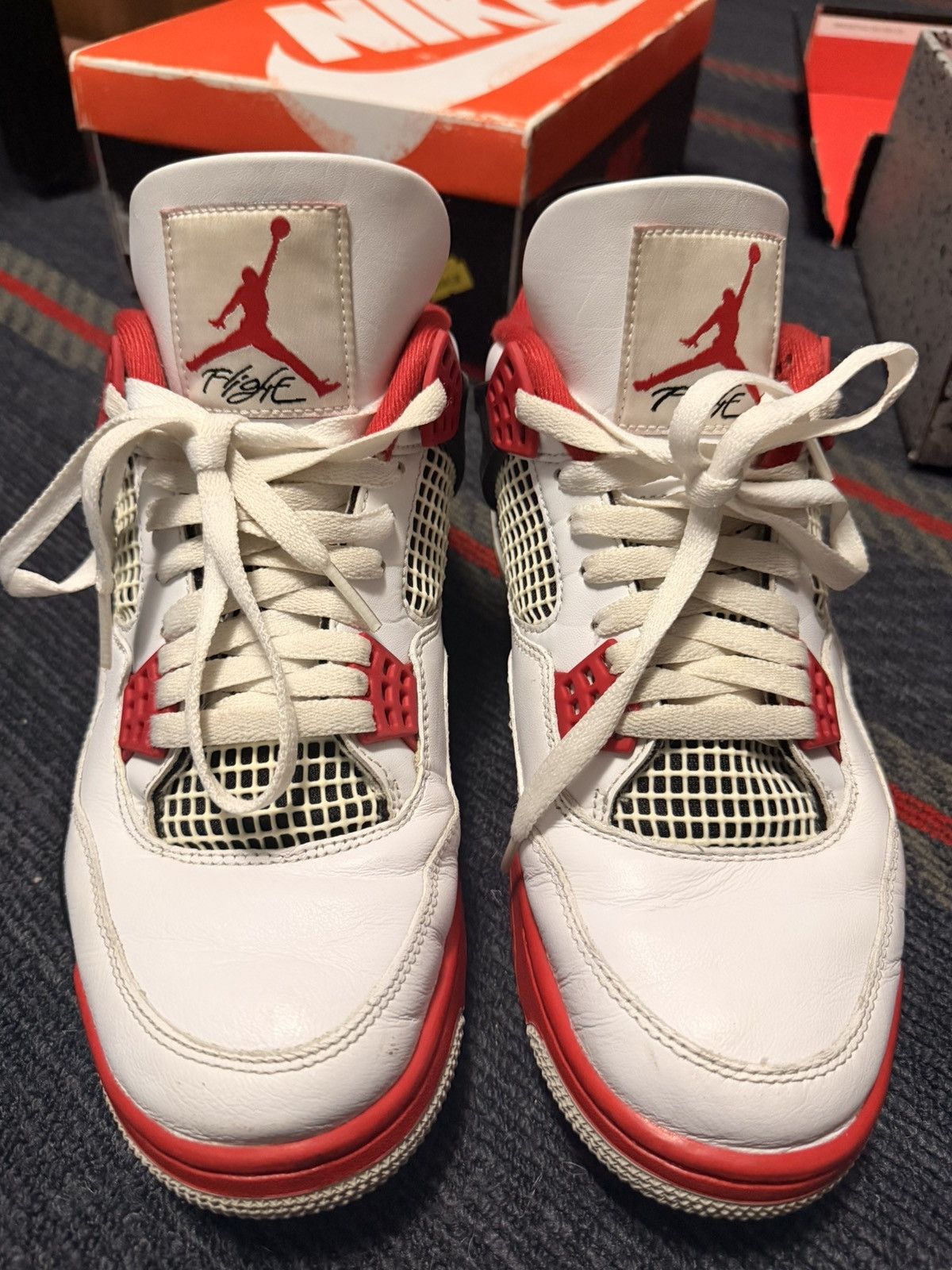 Jordan Brand 2020 Jordan 4 Fire Red Size US 10.5 / EU 43-44 - 3 Thumbnail