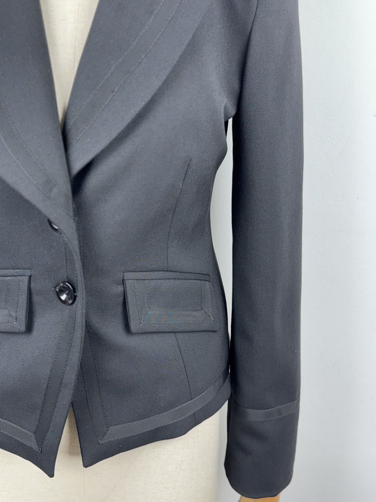 Moschino × Vintage Women’s Moschino Jeans Two Piece Blazer size US 8 Size M / US 6-8 / IT 42-44 - 3 Thumbnail
