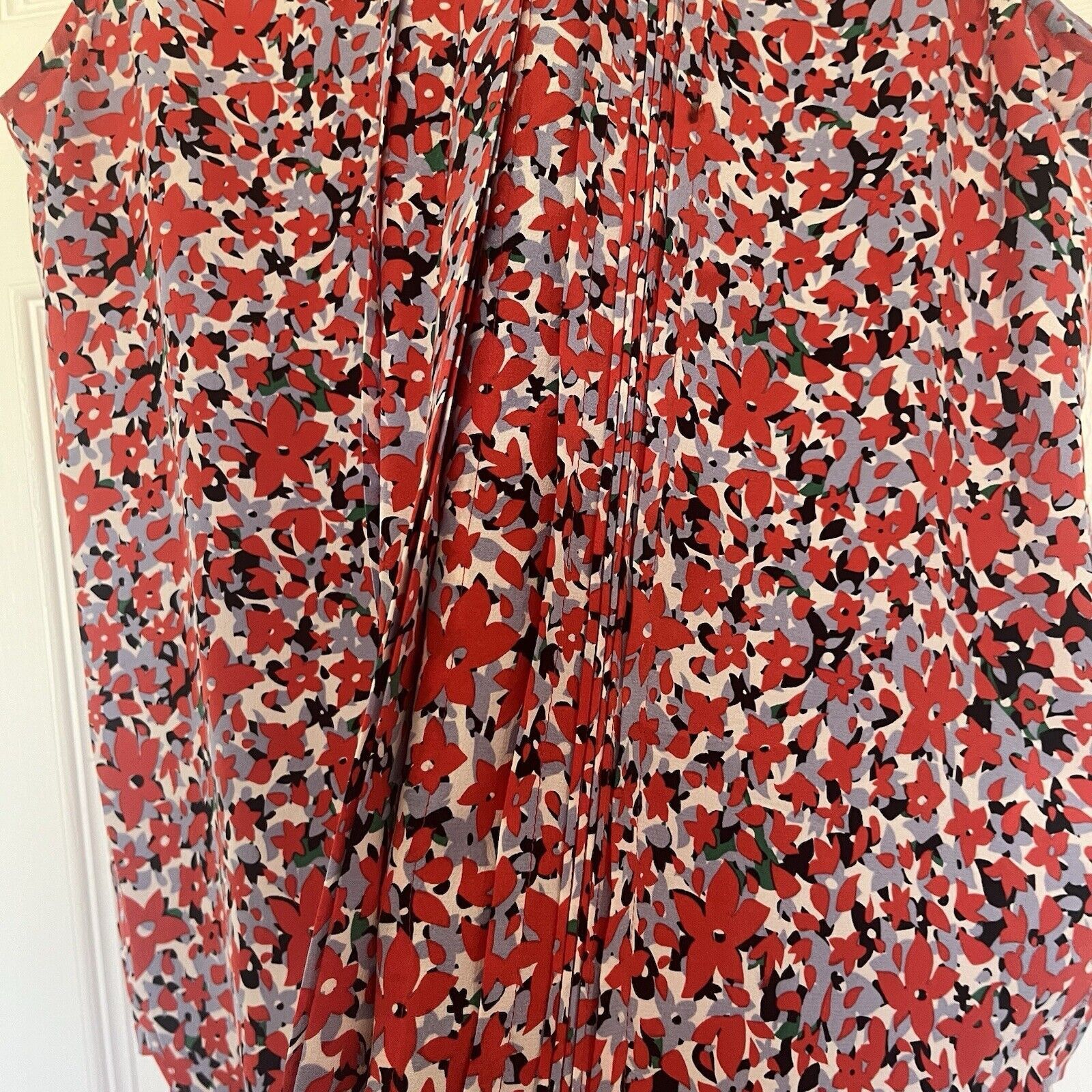 Equipment Women’s Equipment Sleeveless Top Silk Floral Red Size Small Size S / US 4 / IT 40 - 2 Thumbnail