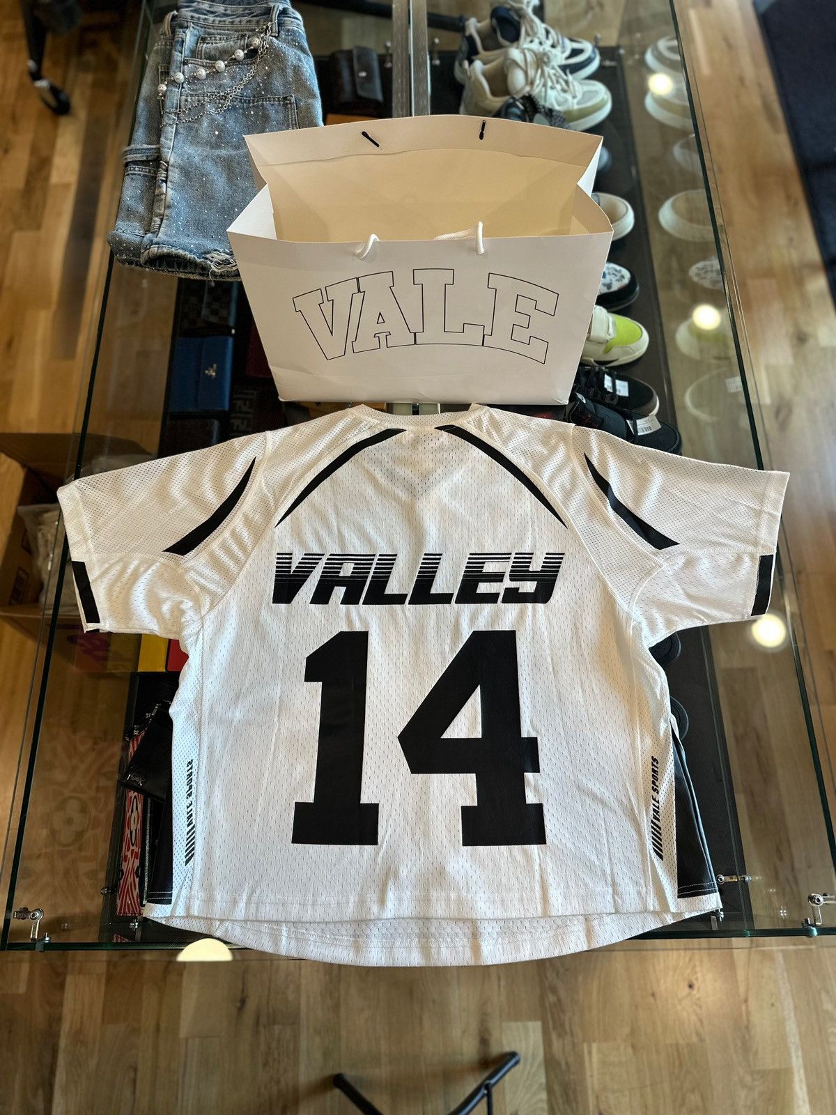 Vale Vale White Jersey DS Size US XL / EU 56 / 4 - 2 Thumbnail