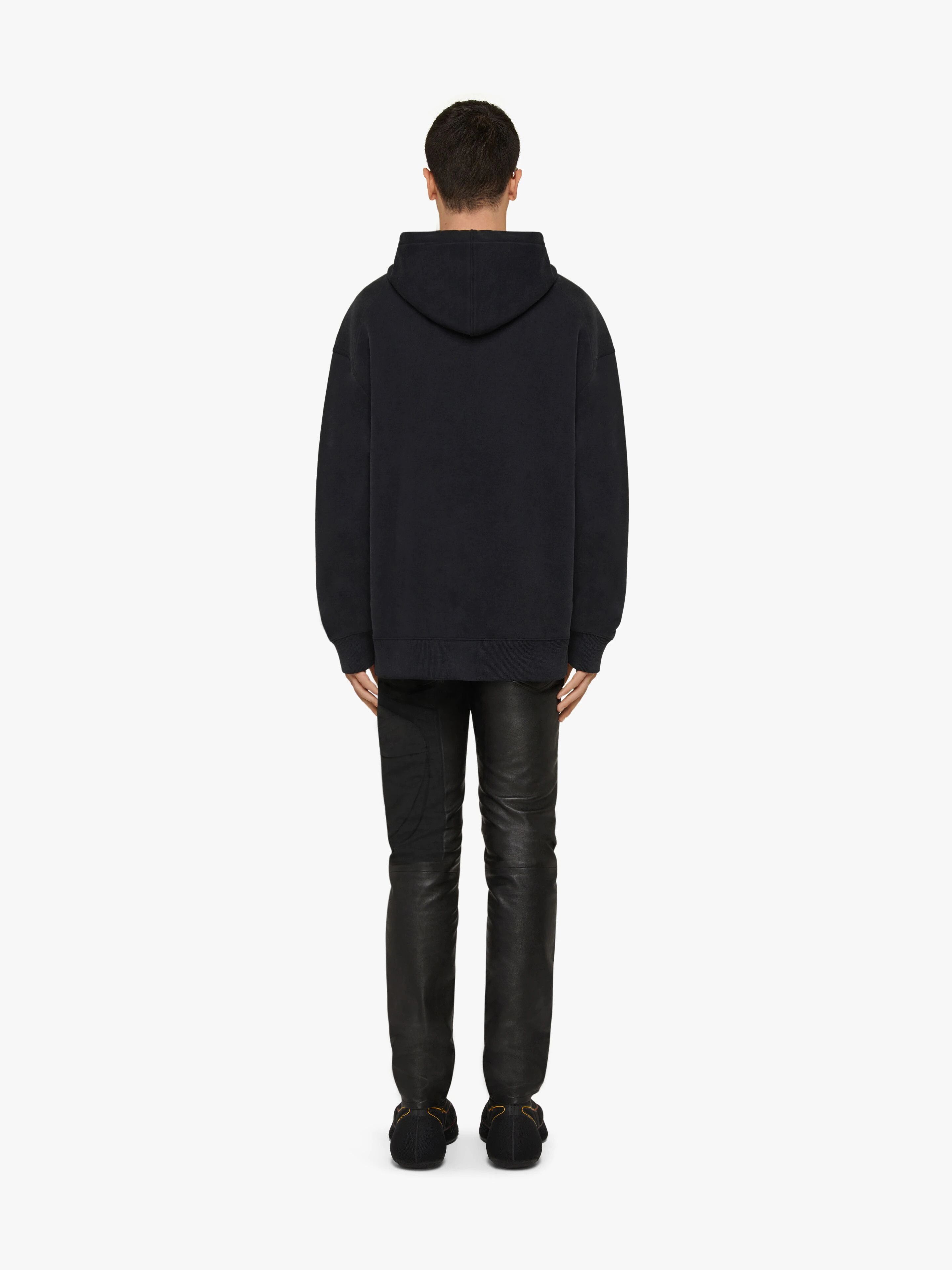 Givenchy o1lv12m0326 Slim Fit Hoodie in Black Size US XL / EU 56 / 4 - 5 Thumbnail
