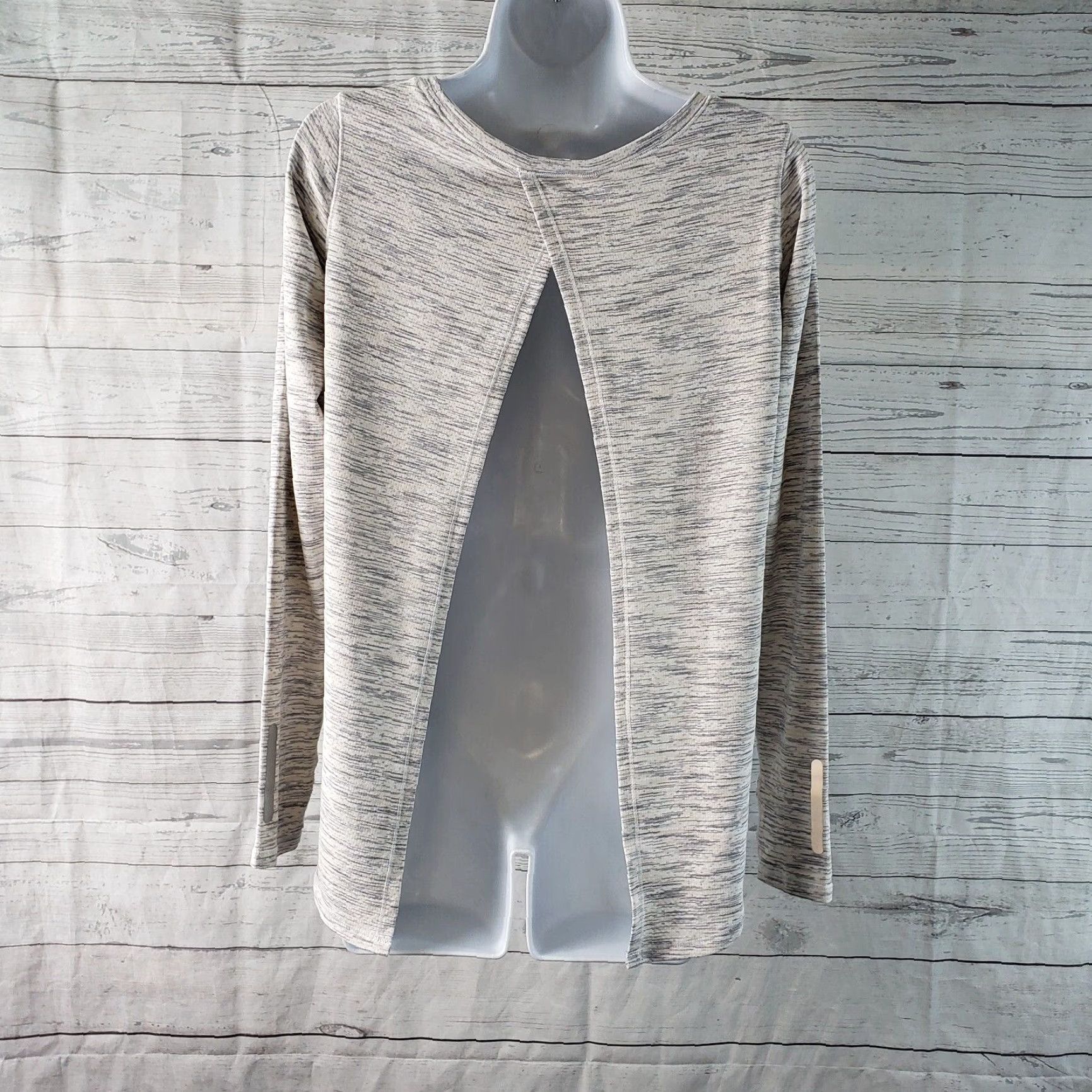 Vintage Zyia Womens Pullover Top Sz S Gray White Space Dyed Long Sleeve Round Neck Activewear-Style Shirt Womens Short Description Not Included Size S / US 4 / IT 40 - 4 Thumbnail