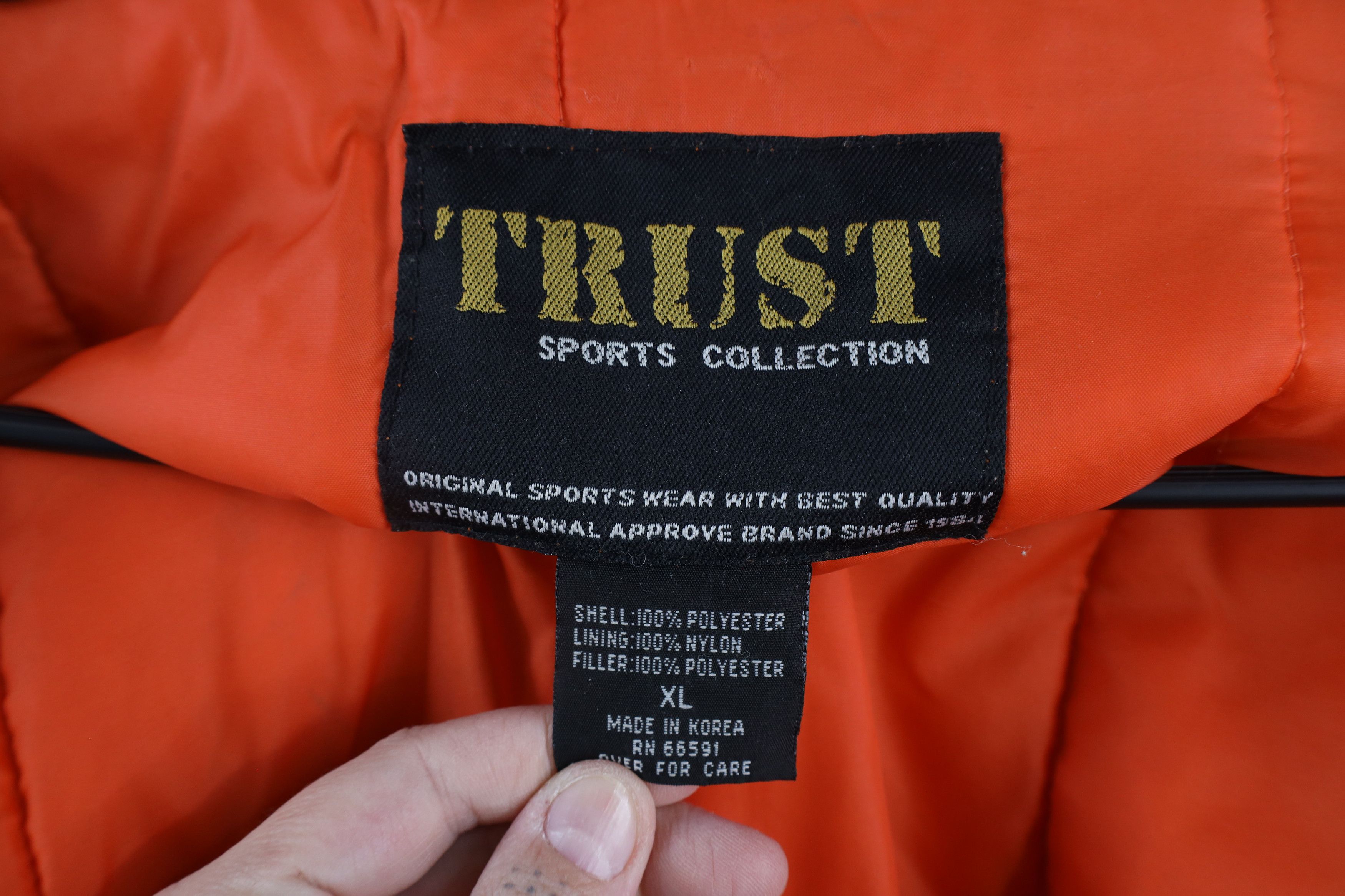 Vintage 90s Streetwear All Over Print Full Zip Puffer Jacket
