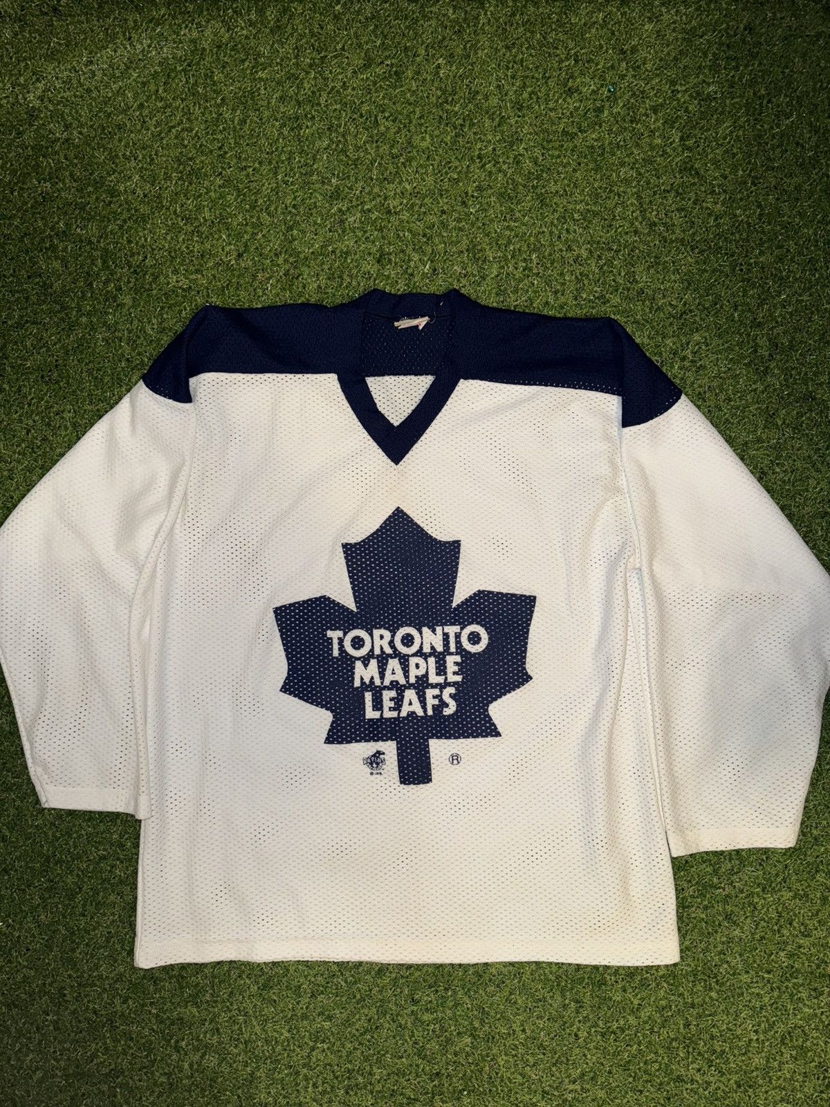 Other Vintage ravens Toronto Maple Leafs jersey Size US M / EU 48-50 / 2 - 1 Thumbnail