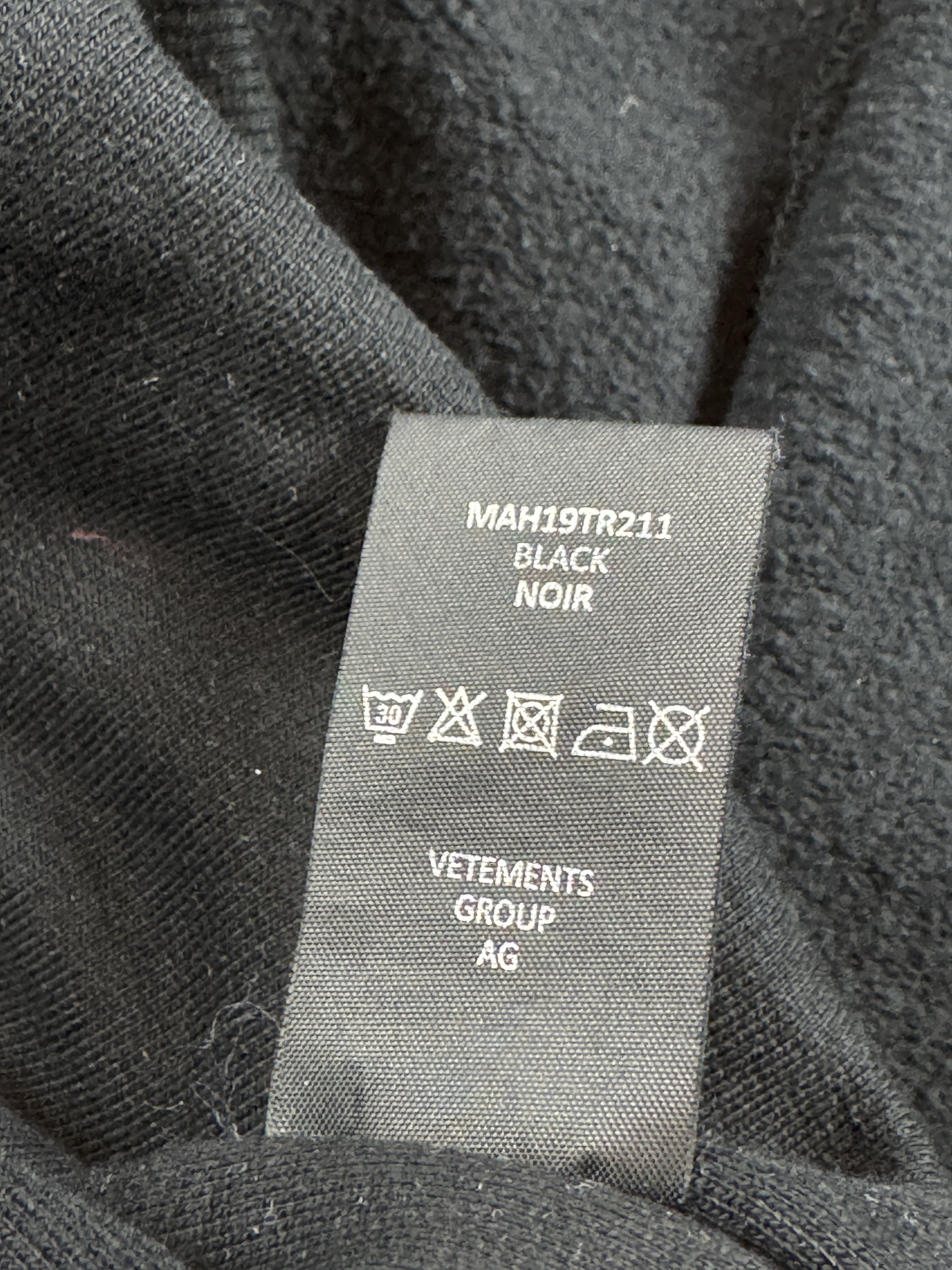 Vetements Vetements 2019 Fuck Hoodie Size US S / EU 44-46 / 1 - 9 Thumbnail