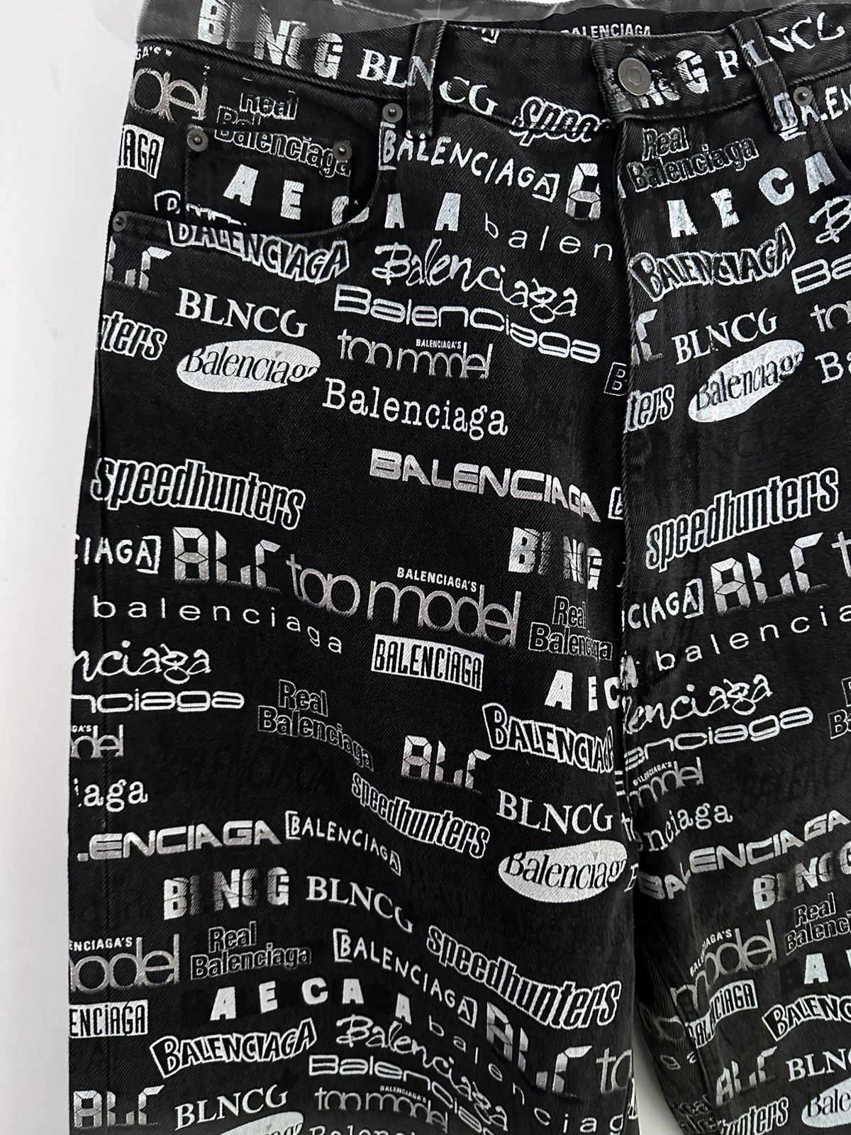 Balenciaga BALENCIAGA – TV Show Logo Print Wide Leg Denim Jeans Size US 43 - 3 Thumbnail