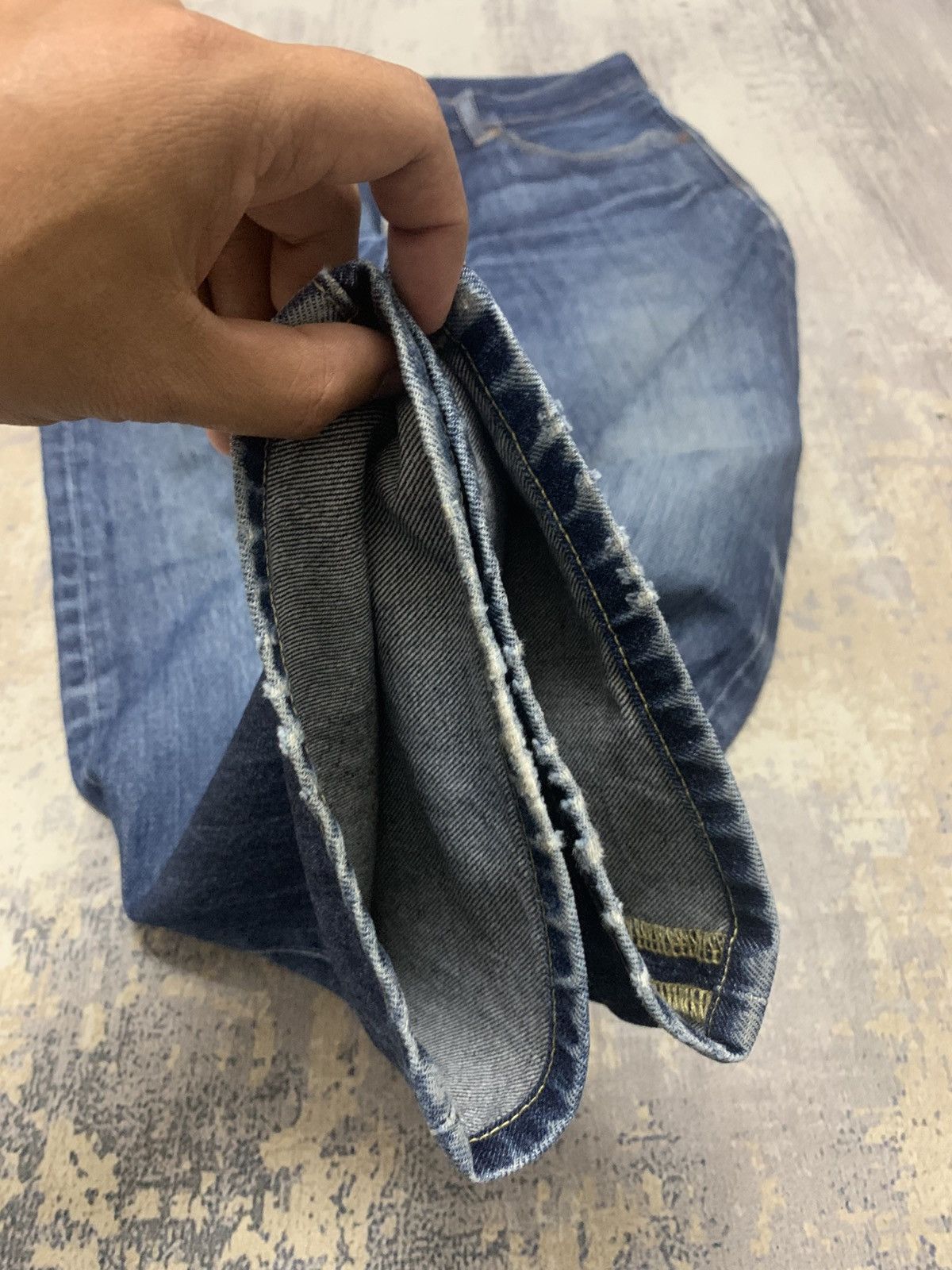 Japanese Brand Vintage Uniqlo Rusty Claw Mark Japanese Denim Jeans Size US 32 / EU 48 - 5 Thumbnail