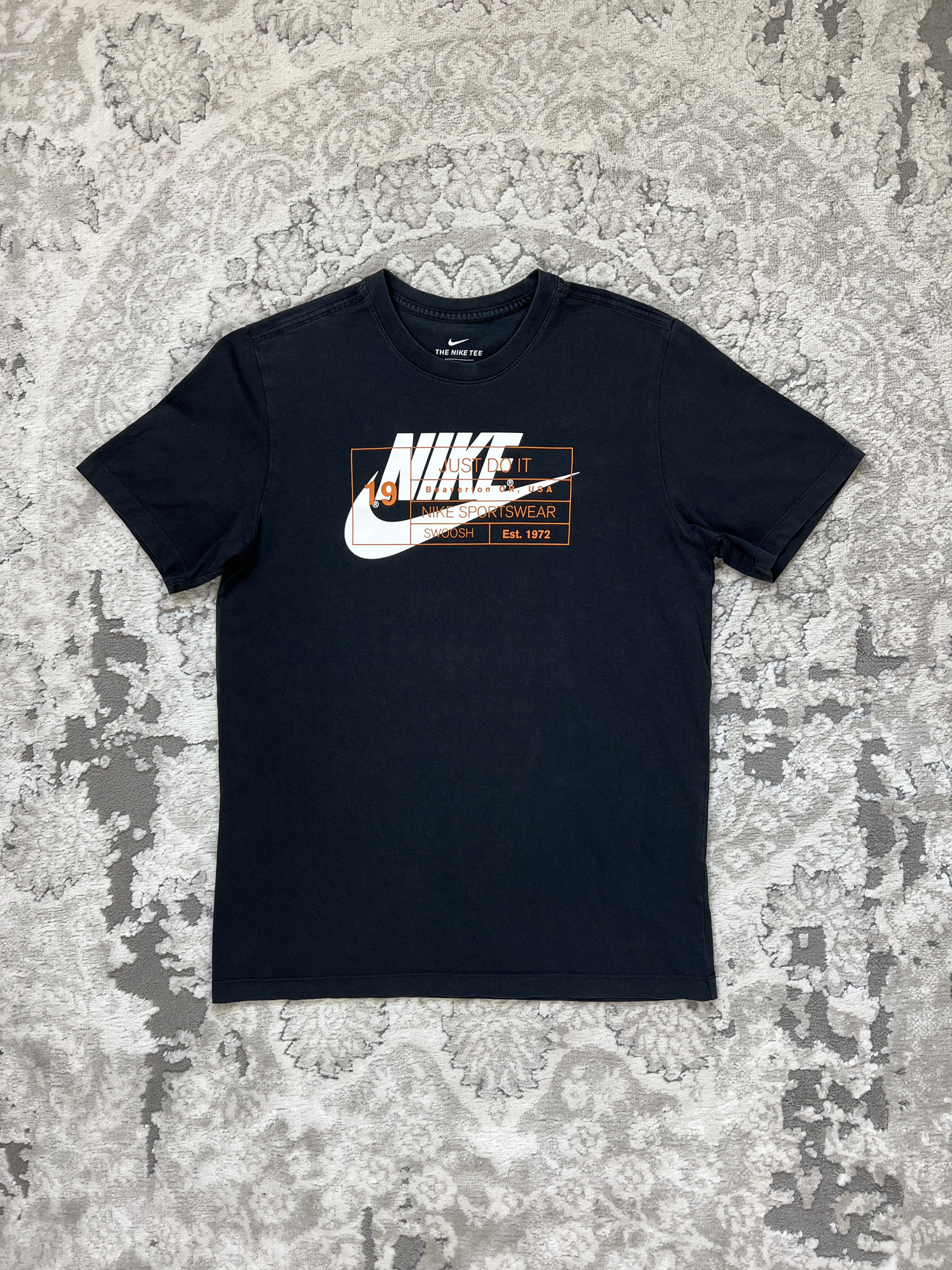 Nike Nike Sportswear Graphic Tee M Size US M / EU 48-50 / 2 - 1 Thumbnail