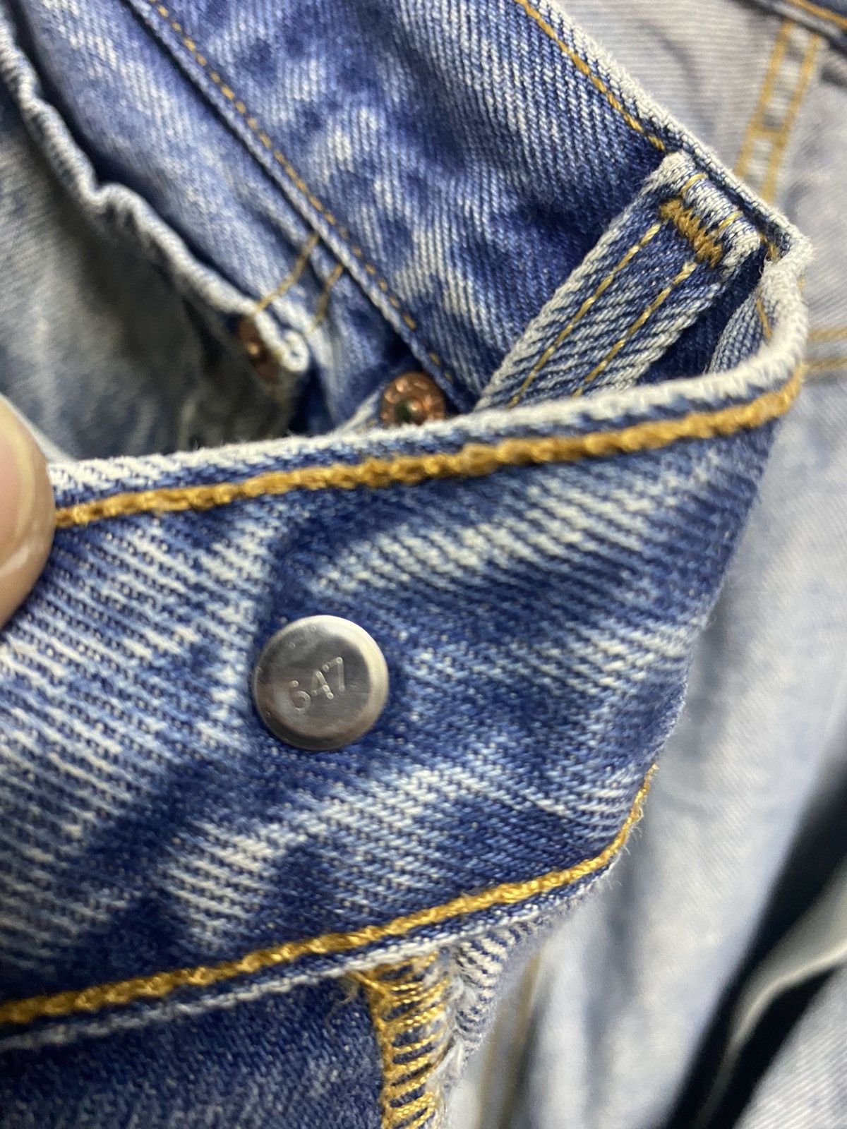 Levi's × Levi's Vintage Clothing Vintage Levi’s 501xx Jeans Men’s 34x32 Button Fly Denim Size US 34 / EU 50 - 15 Thumbnail