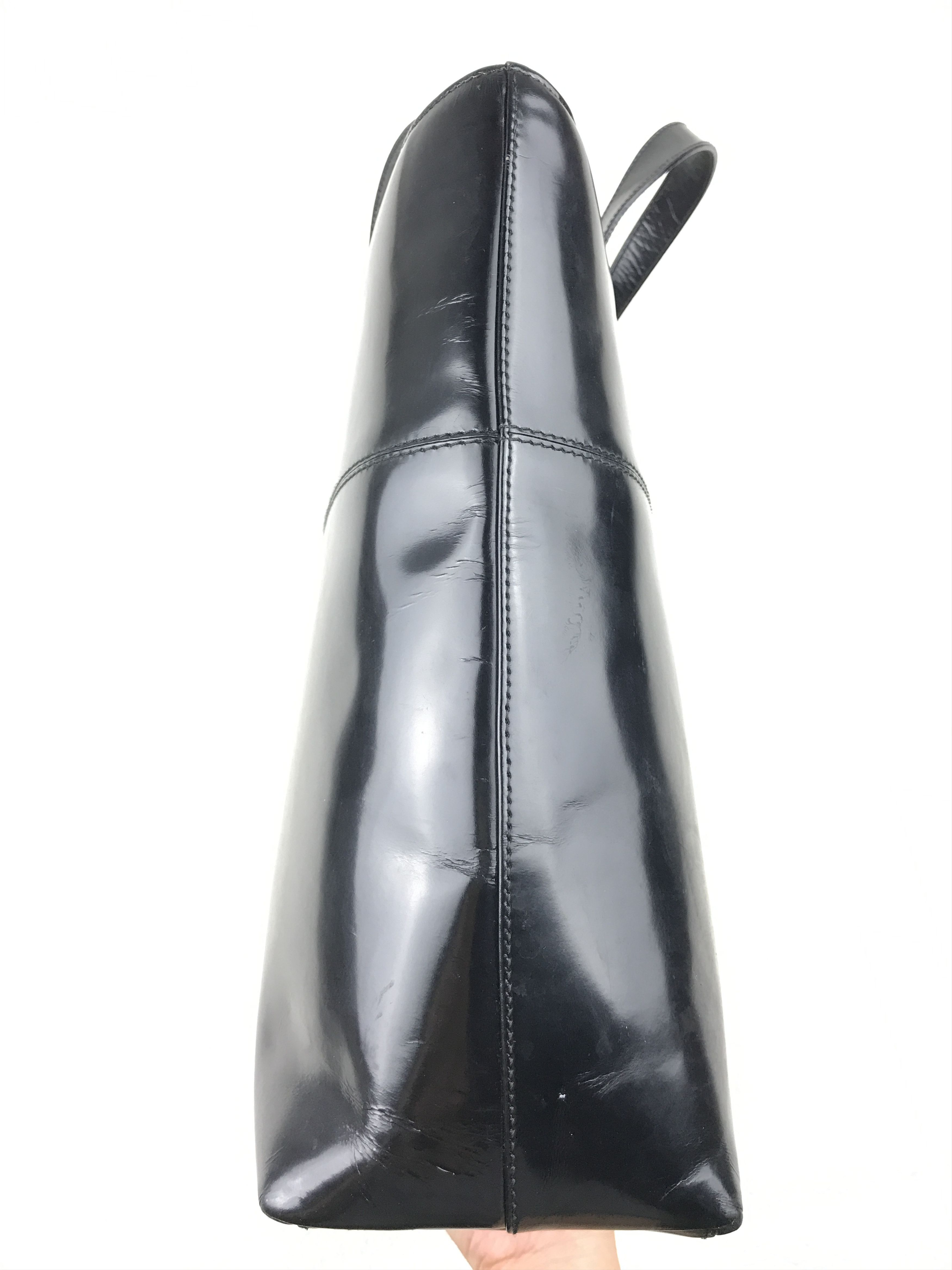 Gucci × Vintage Vintage Gucci Black Patent Leather Handbag With Strap Size ONE SIZE - 4 Thumbnail