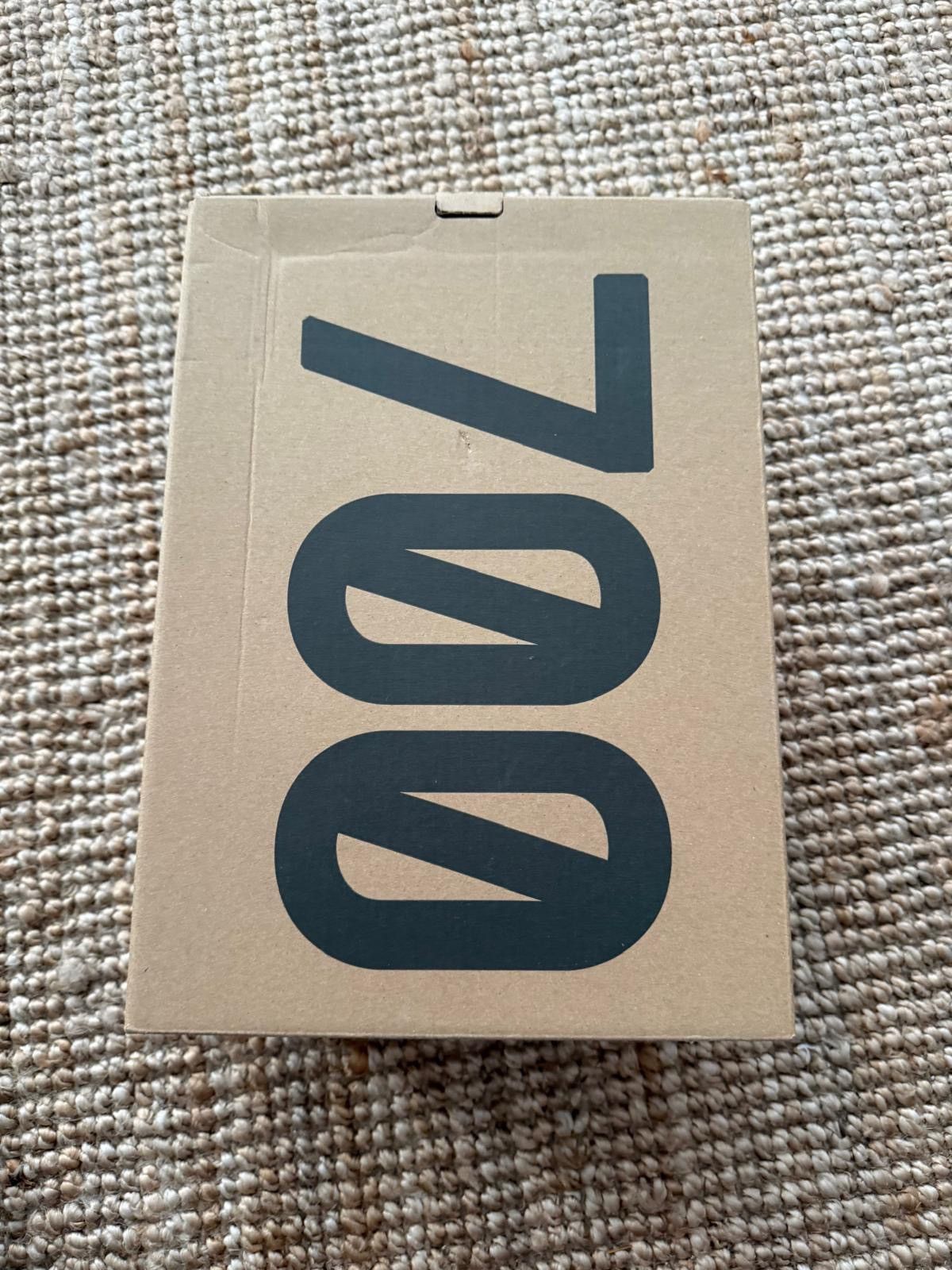 Yeezy Adidas Yeezy Boost 700 V2 Geode EU 41 w/OG Box Size US 8 / EU 41 - 10 Thumbnail