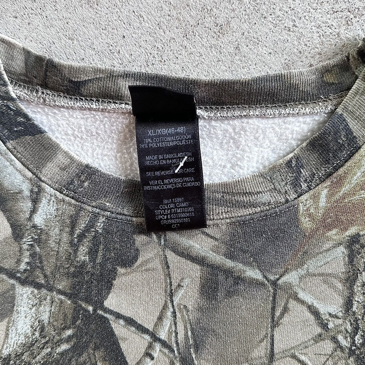 Carhartt × Vintage 10/10 Vintage Y2K Carhartt Style Realtree Camo Crewneck Size US XL / EU 56 / 4 - 4 Thumbnail