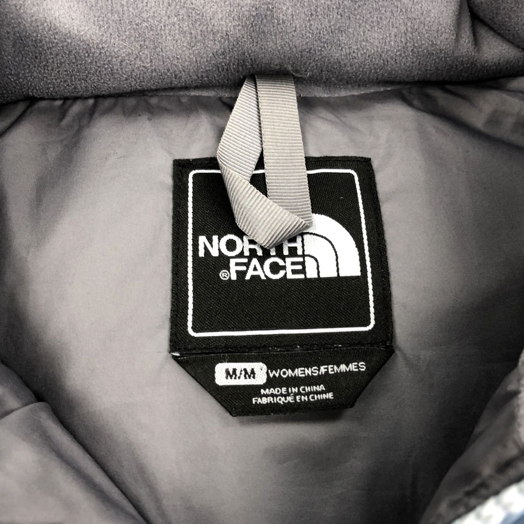The North Face The North Face Women's 550 Fill Goose Down Puffer Jacket Light Blue M Size M / US 6-8 / IT 42-44 - 4 Thumbnail