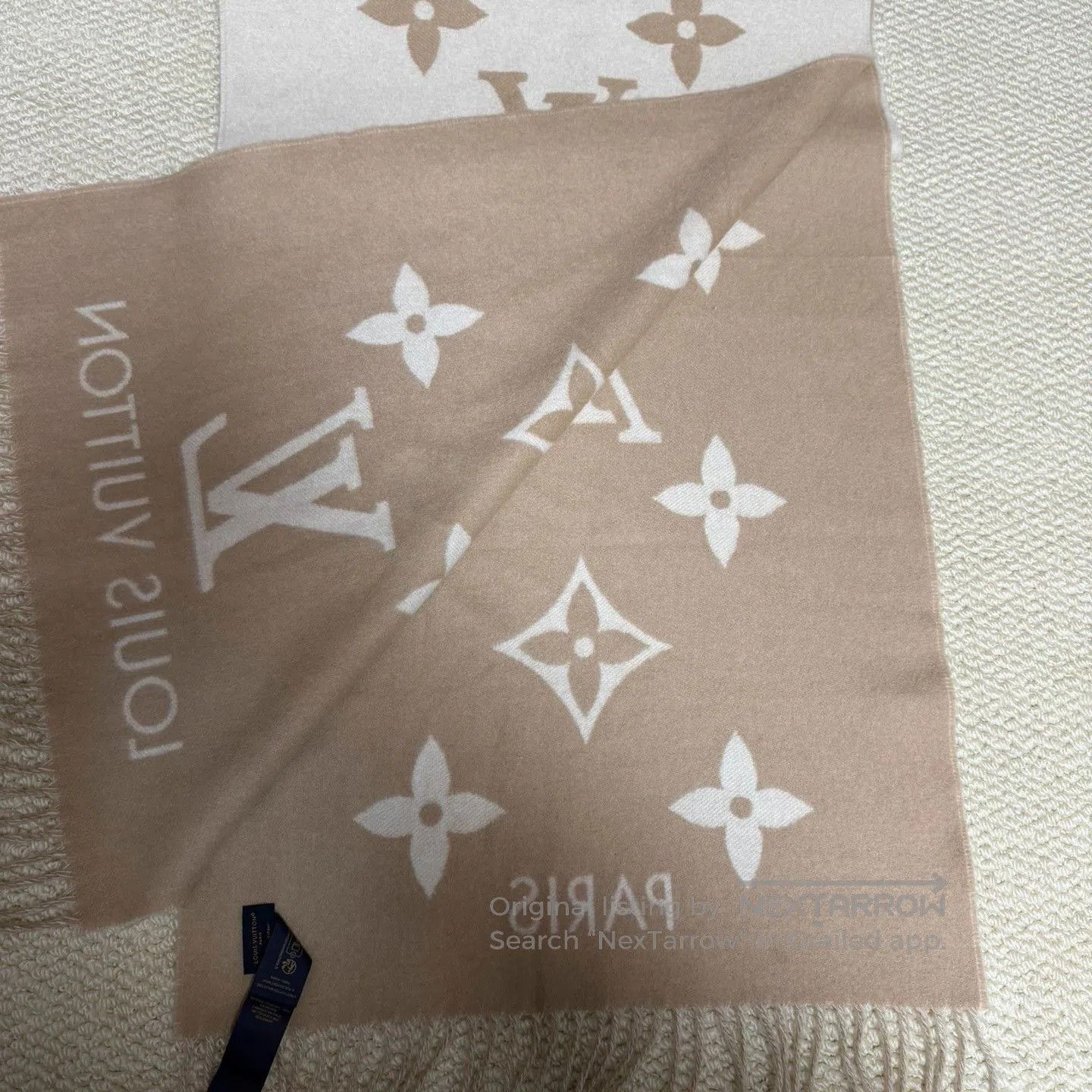 Louis Vuitton LV Cashmere Printed Shawl Scarf. Size ONE SIZE - 3 Thumbnail