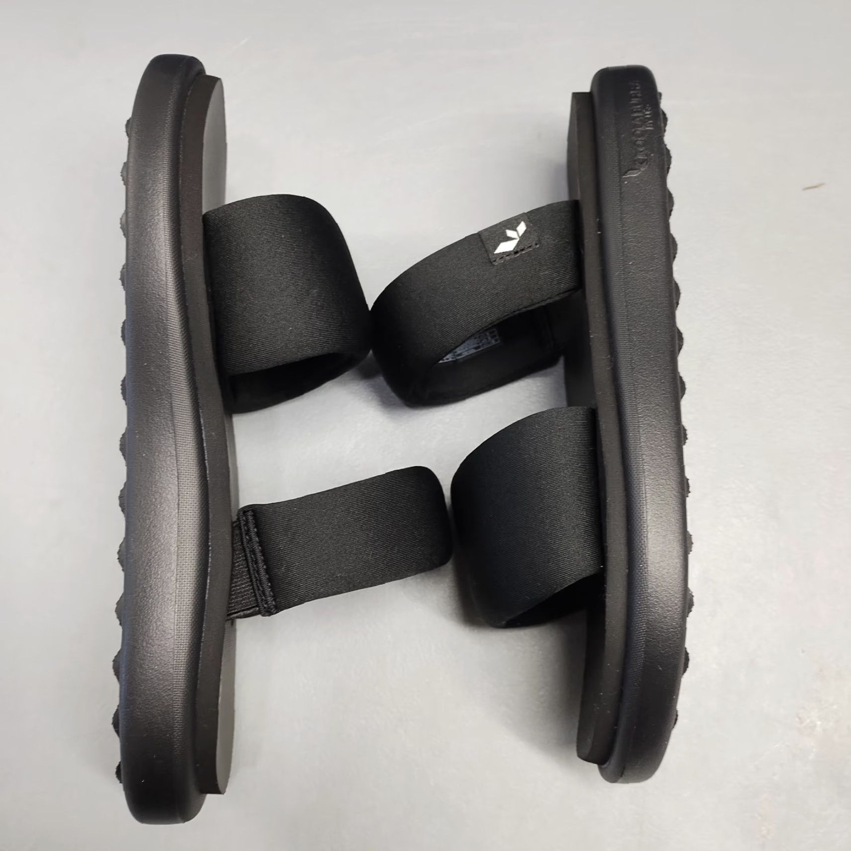 Ugg UGG Koolaburra Alane Slide Sandals Womens US 7 Black Comfort Open Toe Slip On SHOE Size US 7 / IT 37 - 3 Thumbnail