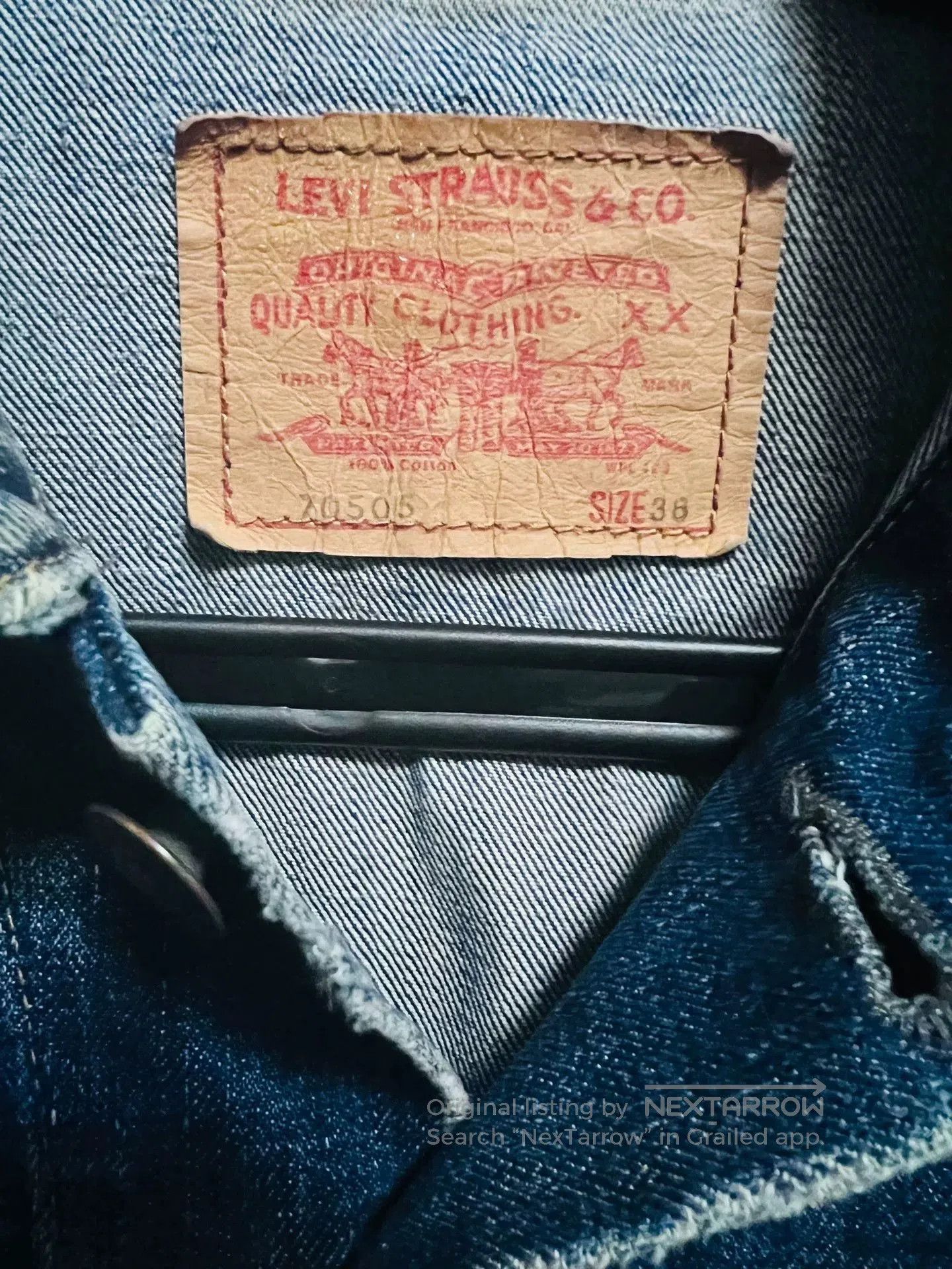 Levi's Vintage Clothing vintage levi's distressed denim jacket 70505. Size US M / EU 48-50 / 2 - 4 Thumbnail