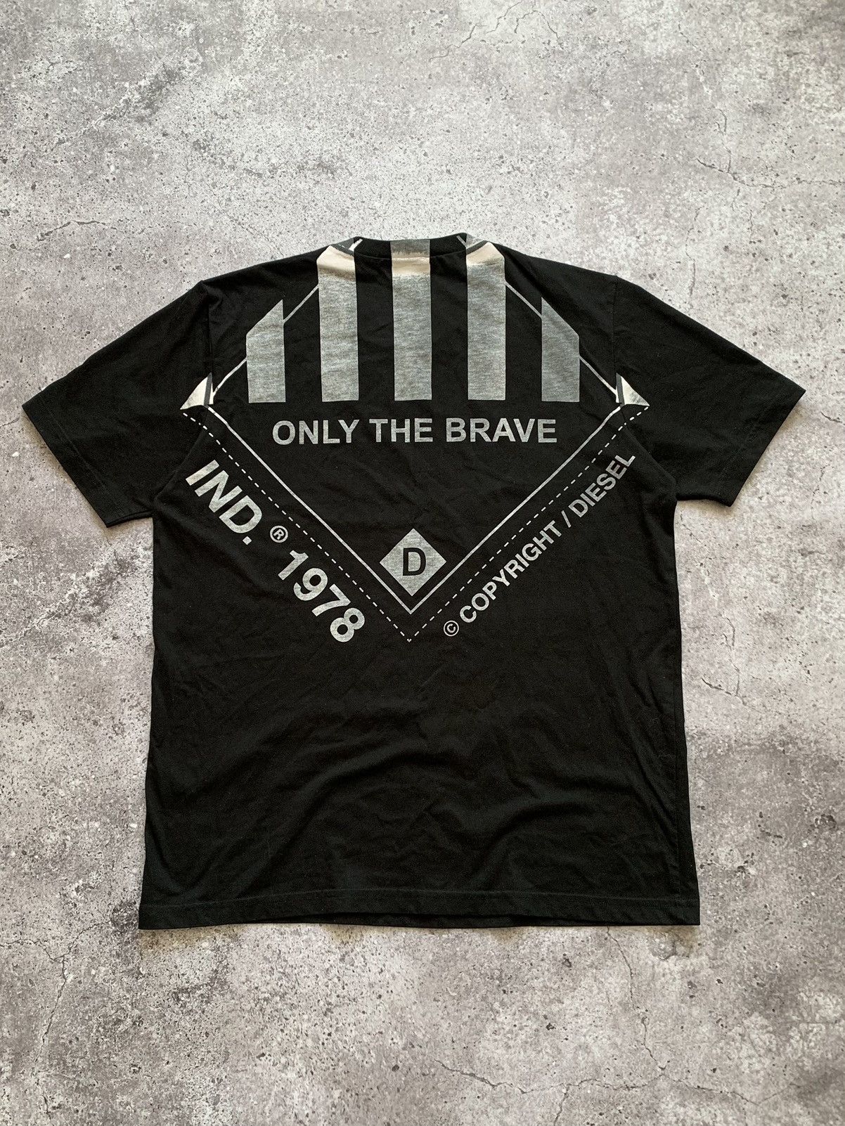 Diesel 🔥VINTAGE DIESEL T-SHIRT Size US M / EU 48-50 / 2 - 1 Thumbnail