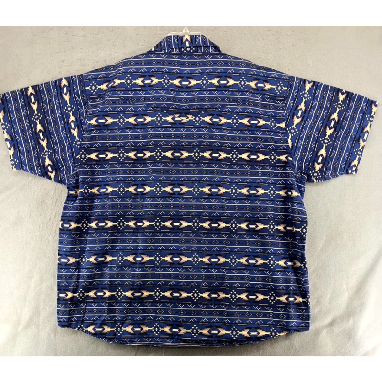 Vintage Vintage Cumberland Outfitters Men's XL Aztec Southwestern Pattern Long Sleeve Button-Up Shirt Size US XL / EU 56 / 4 - 7 Thumbnail