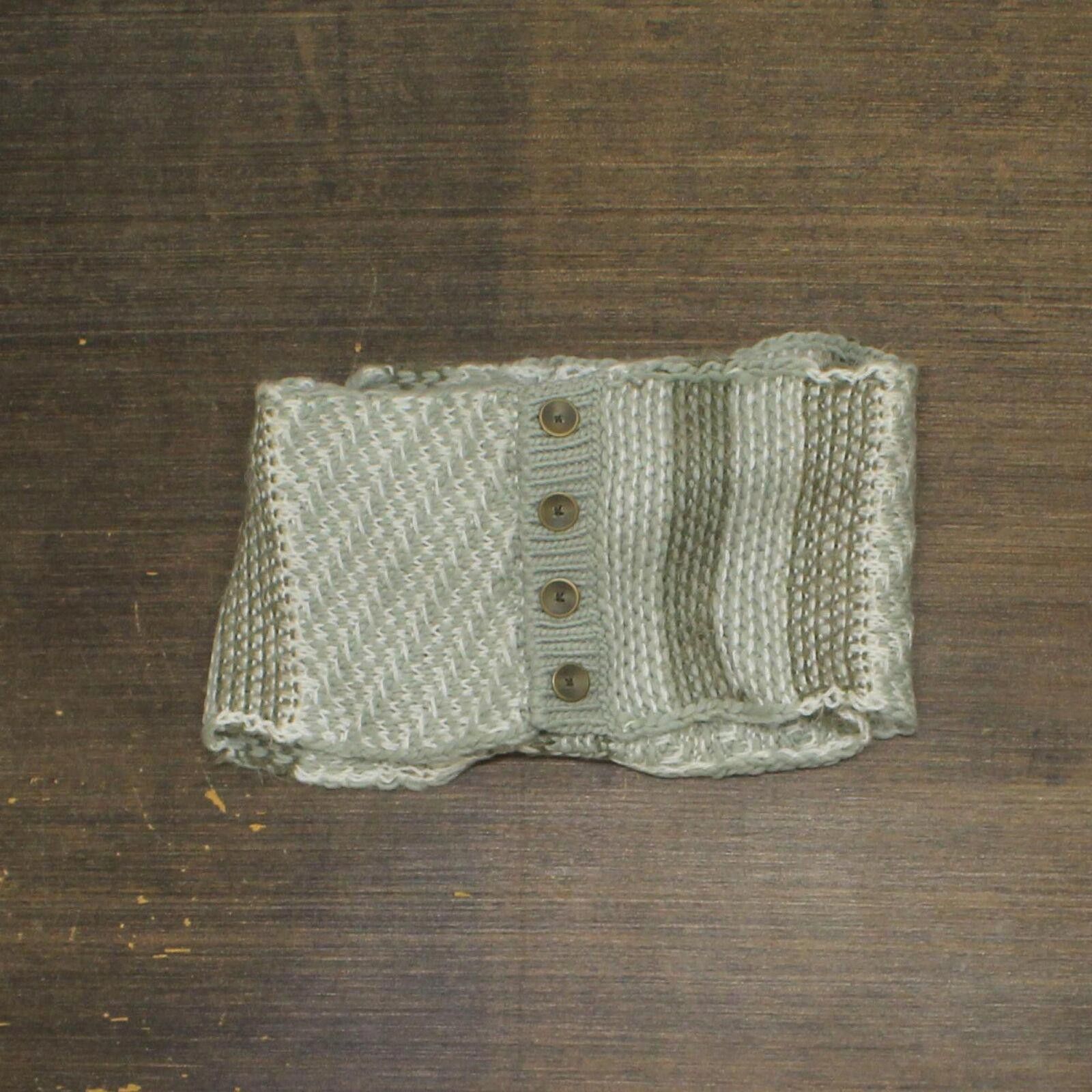Other Simply Noelle Button Front Infinity Scarf Green One Size Size ONE SIZE - 1 Thumbnail