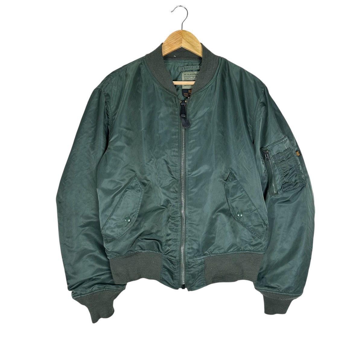 ALPHA INDUSTRIES MA-1 BOMBER JACKET RIOT