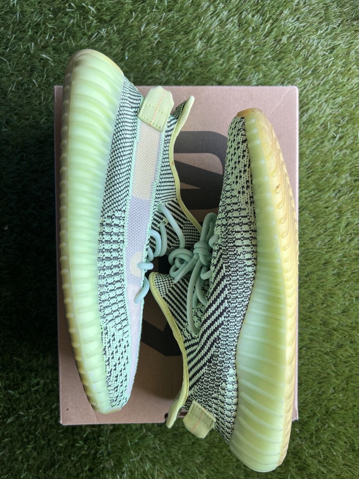 Adidas × Kanye West × Yeezy adidas Yeezy Boost 350 V2 Yeezreel Non-Reflective Size US 10 / EU 43 - 4 Thumbnail