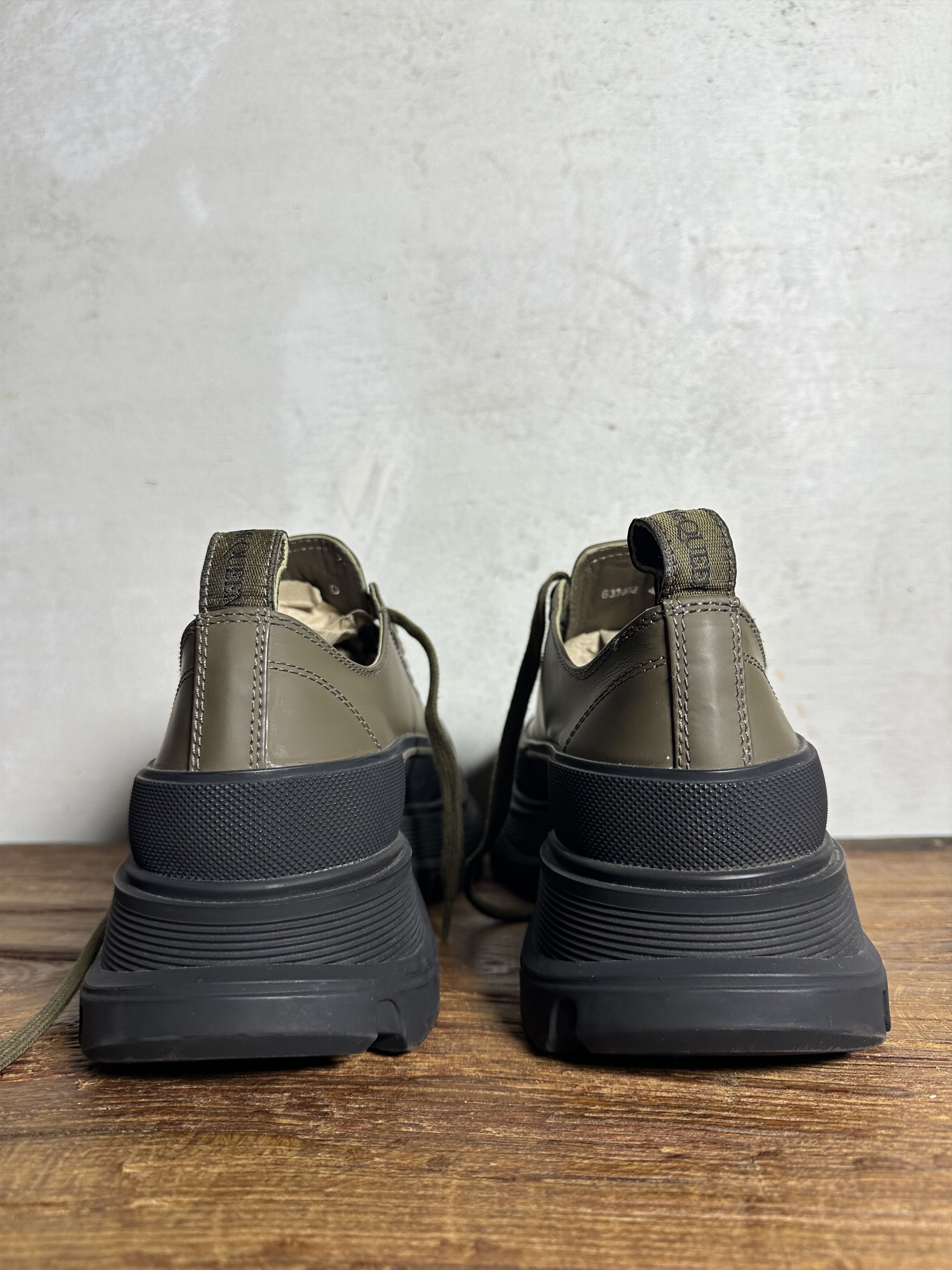 Alexander McQueen ALEXANDER MCQUEEN Khaki Tread Slick Low Sneakers Size US 10 / IT 40 - 7 Thumbnail