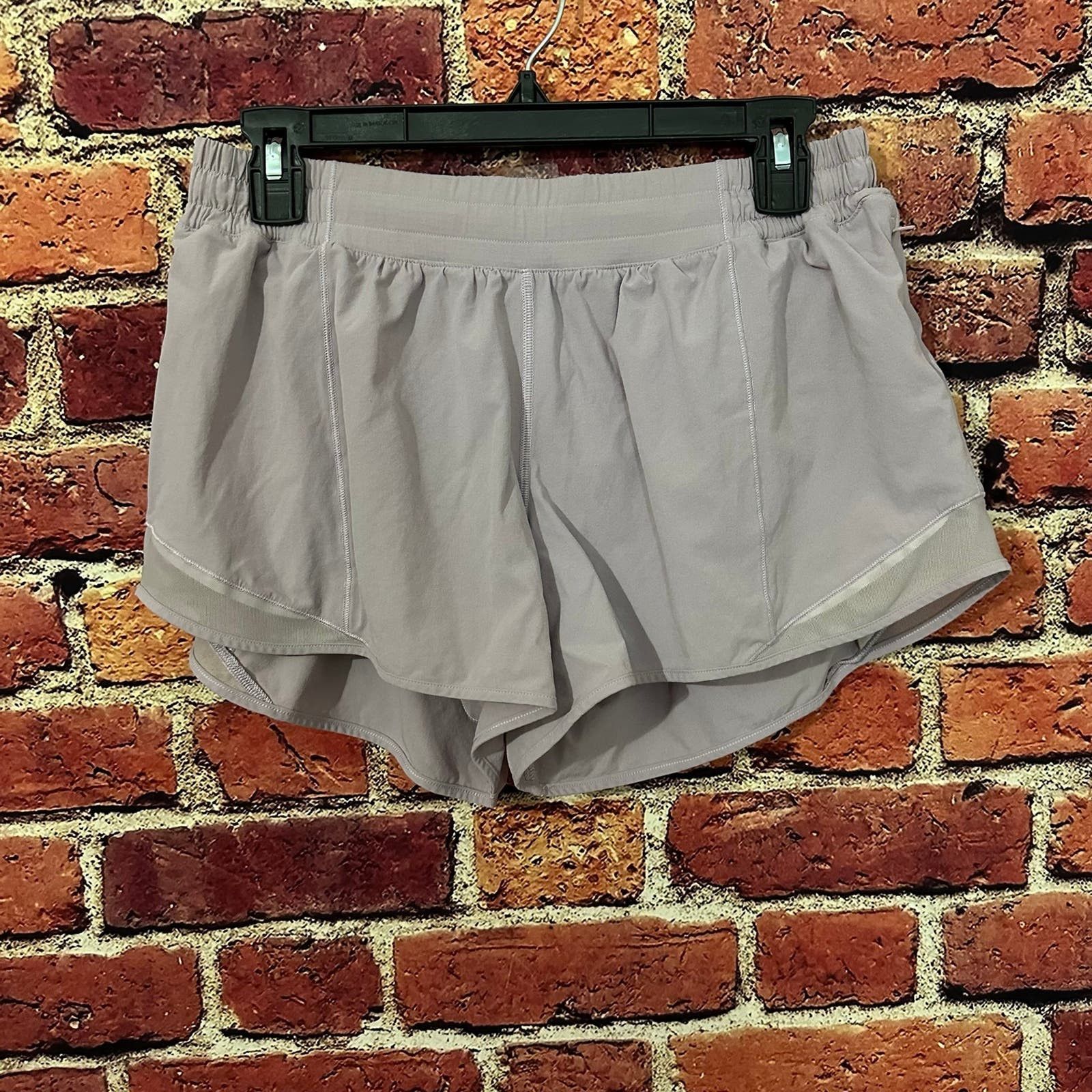 Lululemon lululemon hotty hot shorts Size 34" / US 12 / IT 48 - 2 Thumbnail