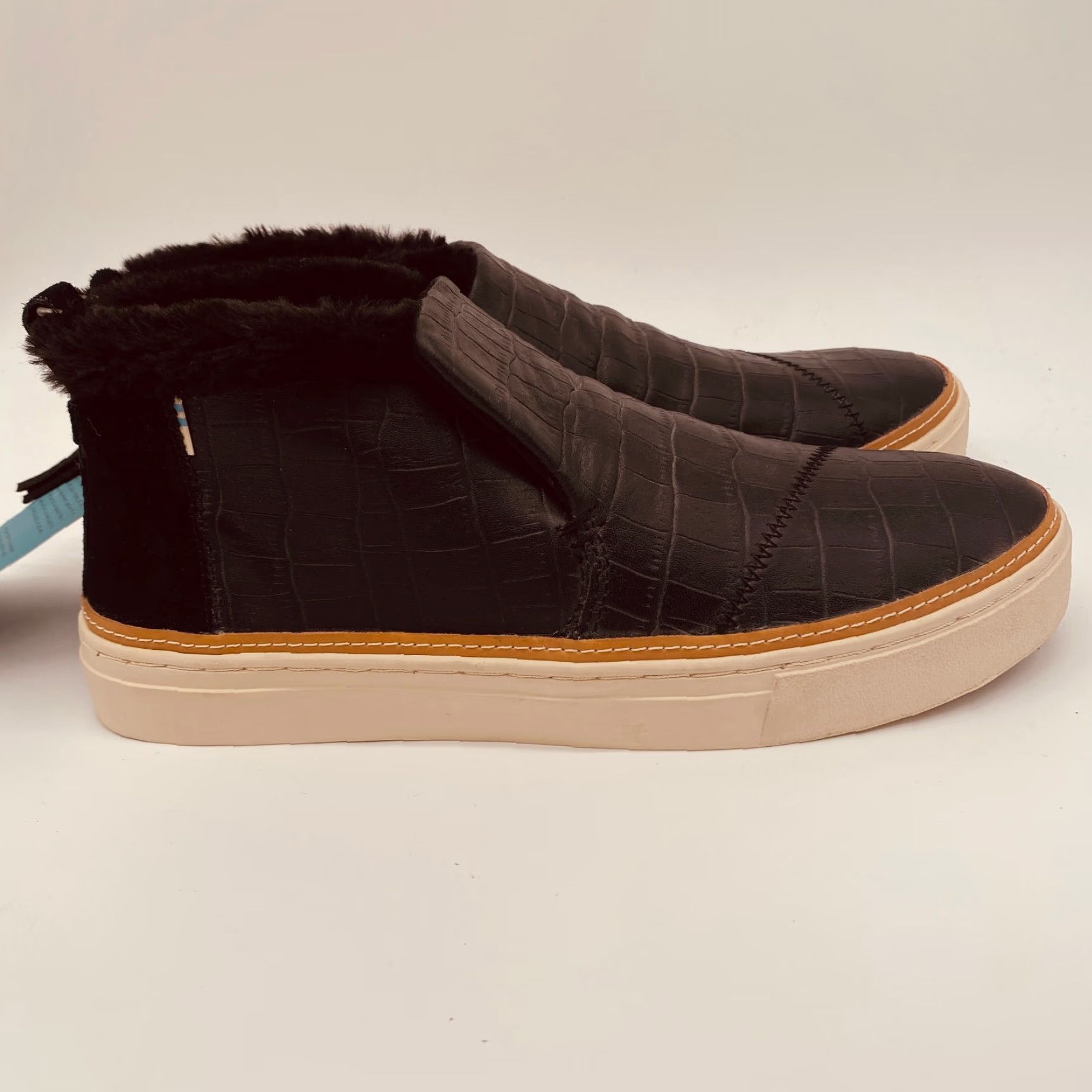 Toms TOMS Paxton Slip On Sneakers Womens 8.5 Black Crocodile Embossed Leather Shirt Womens Shoes Crocodile Embossed Leather 90s? Size US 7 / IT 37 - 6 Thumbnail