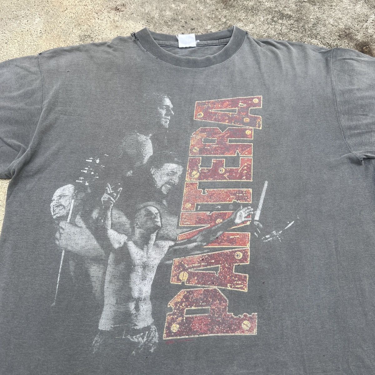 Band Tees Vintage 90s Pantera Far Beyond Driven metal Faded Thrashed Size US XL / EU 56 / 4 - 14 Thumbnail