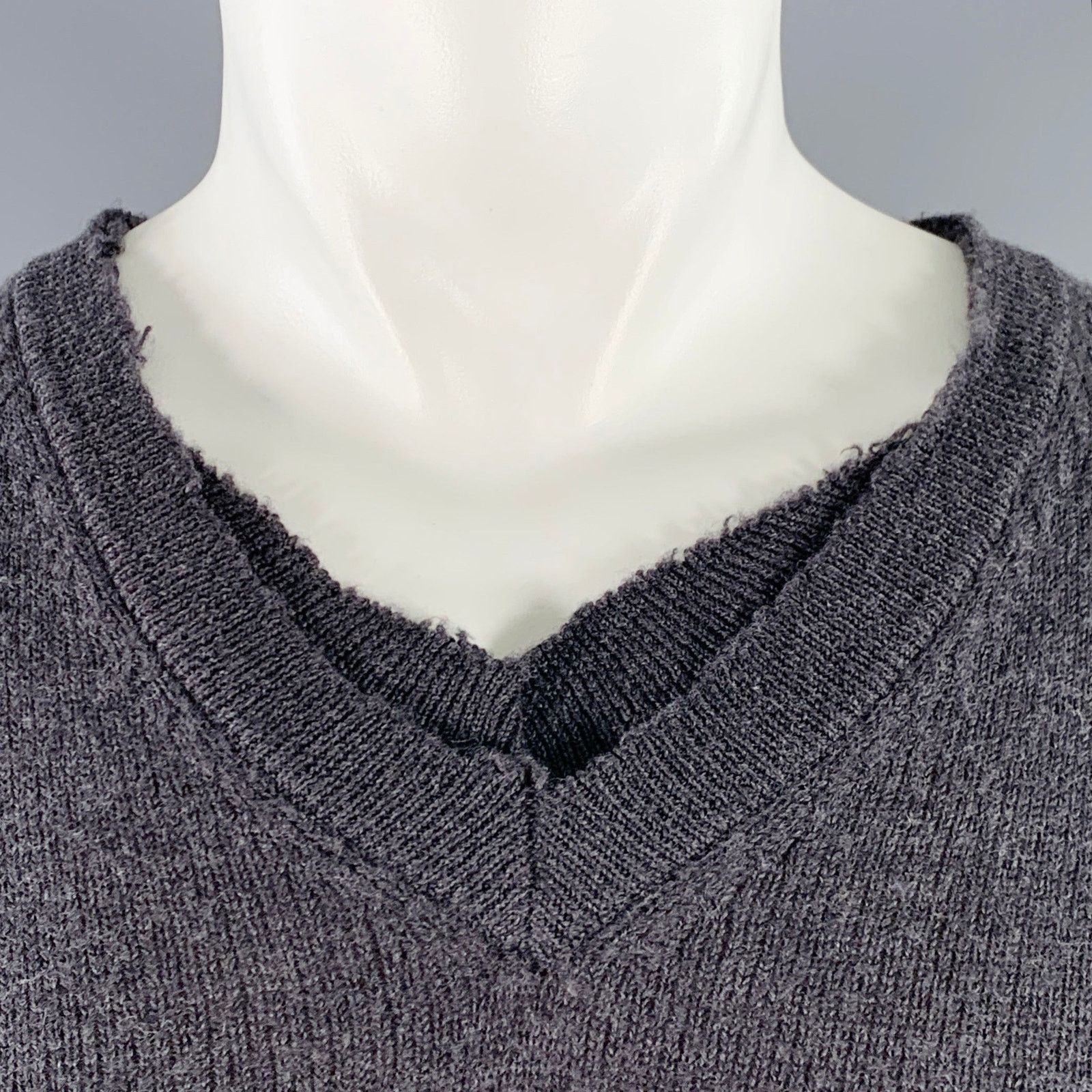 Nice Collective S Grey Charcoal Knit Merino Wool V-Neck Sweater Size US S / EU 44-46 / 1 - 2 Thumbnail