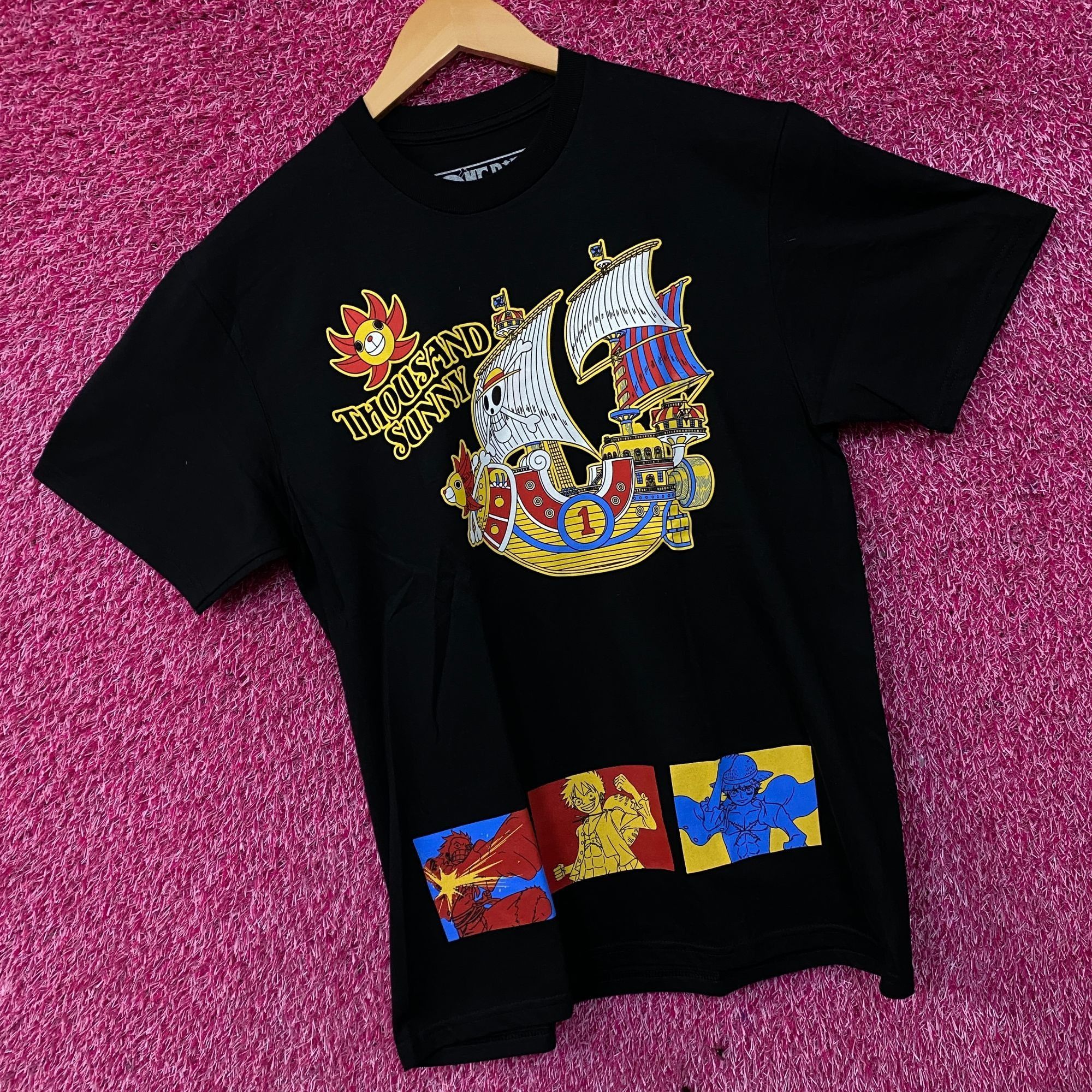 One Piece One Piece Thousand Sunny Straw Hat Anime T-Shirt Medium Size US M / EU 48-50 / 2 - 3 Thumbnail