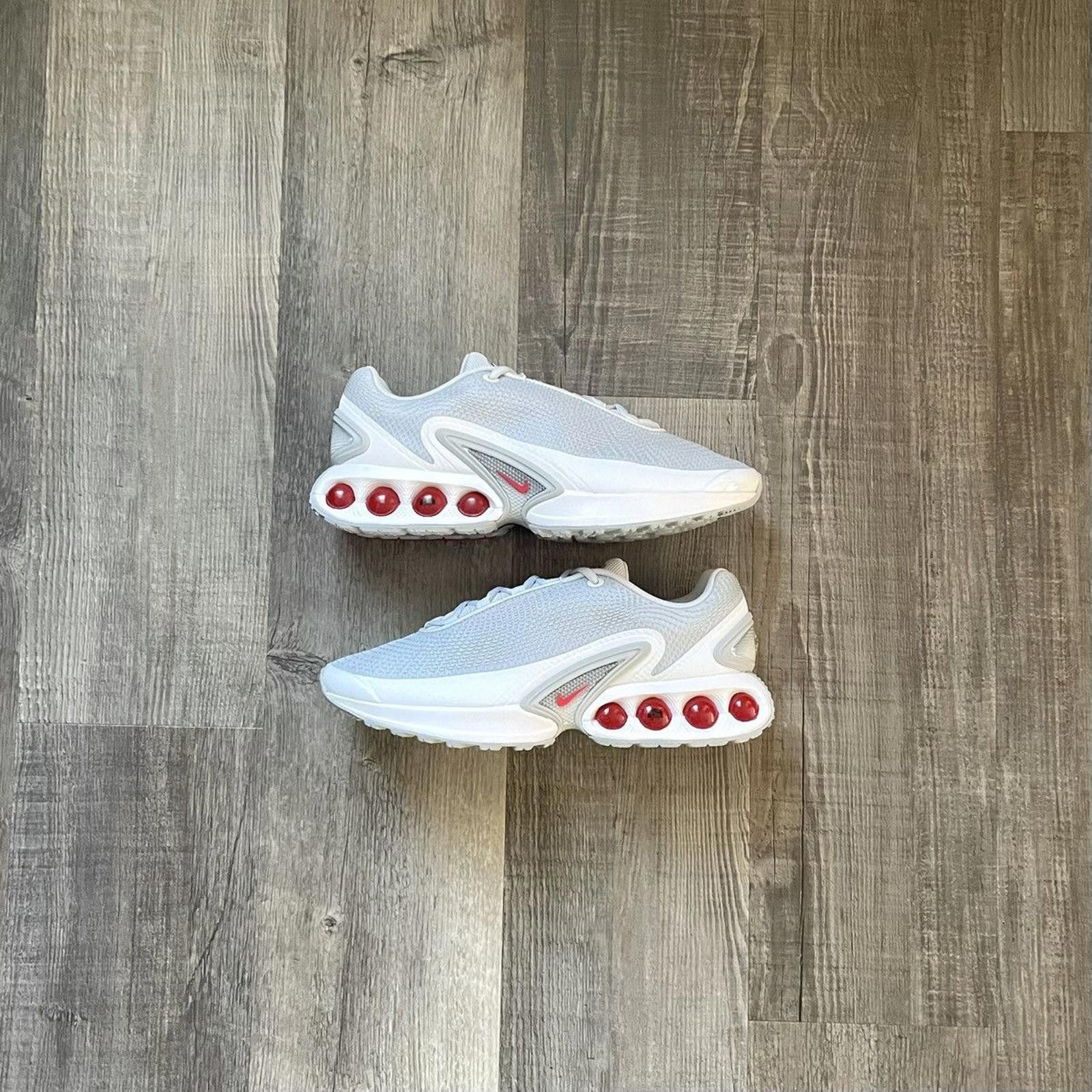Nike NIKE • Air Max Dn "Pure Platinum" (11M) Size US 11 / EU 44 - 1 Thumbnail