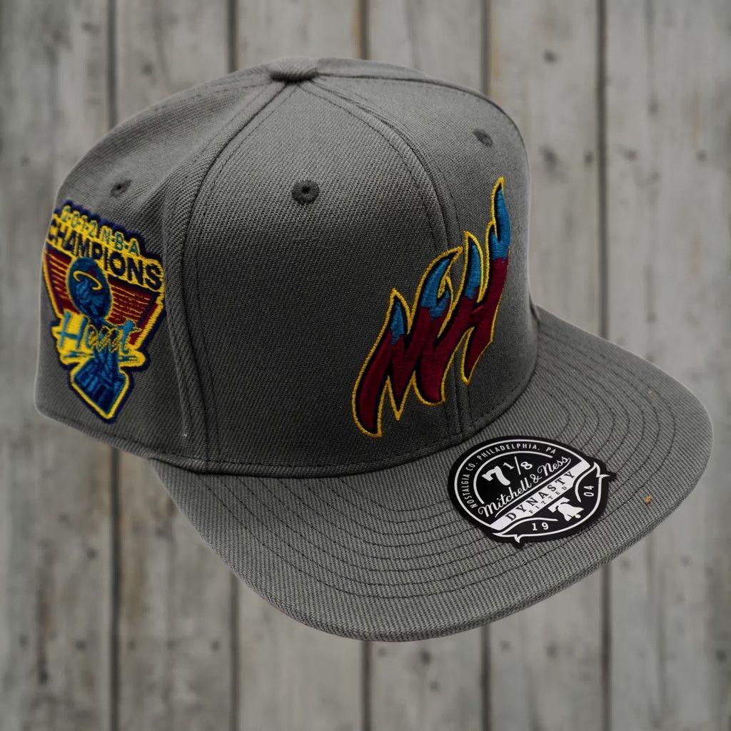 Mitchell & Ness Mitchell & Ness Miami Heat Hat Mens 7 1/8 Grey 2012 NBA Champions Side Patch Size ONE SIZE - 1 Thumbnail