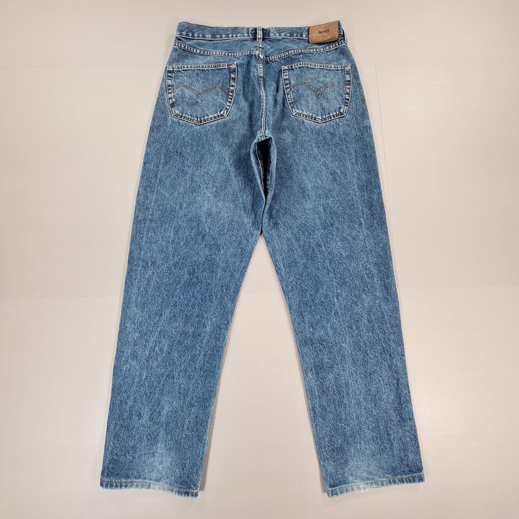 Hugo Boss VINTAGE Hugo Boss Jeans Blue W36 L31 Yukon Straight Leg Denim Jeans Mens Reg 36 31 Blue 5-Pocket Design Buttons Size US 36 / EU 52 - 7 Thumbnail